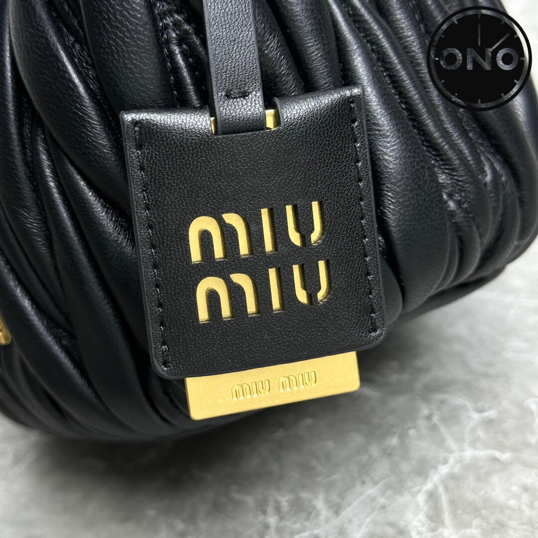 miumiu_women_15_6.jpg
