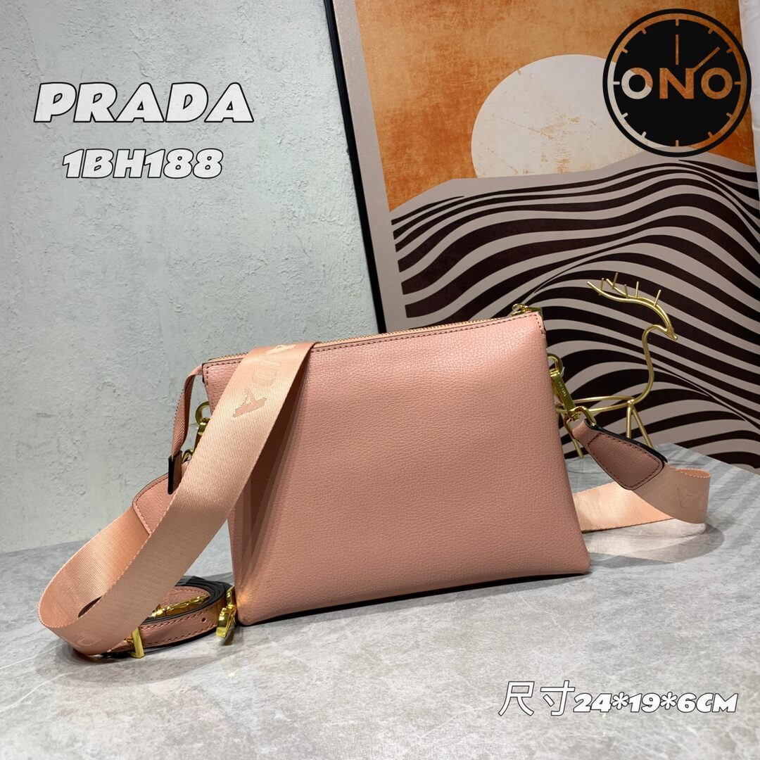 prada_women_151_2.jpg