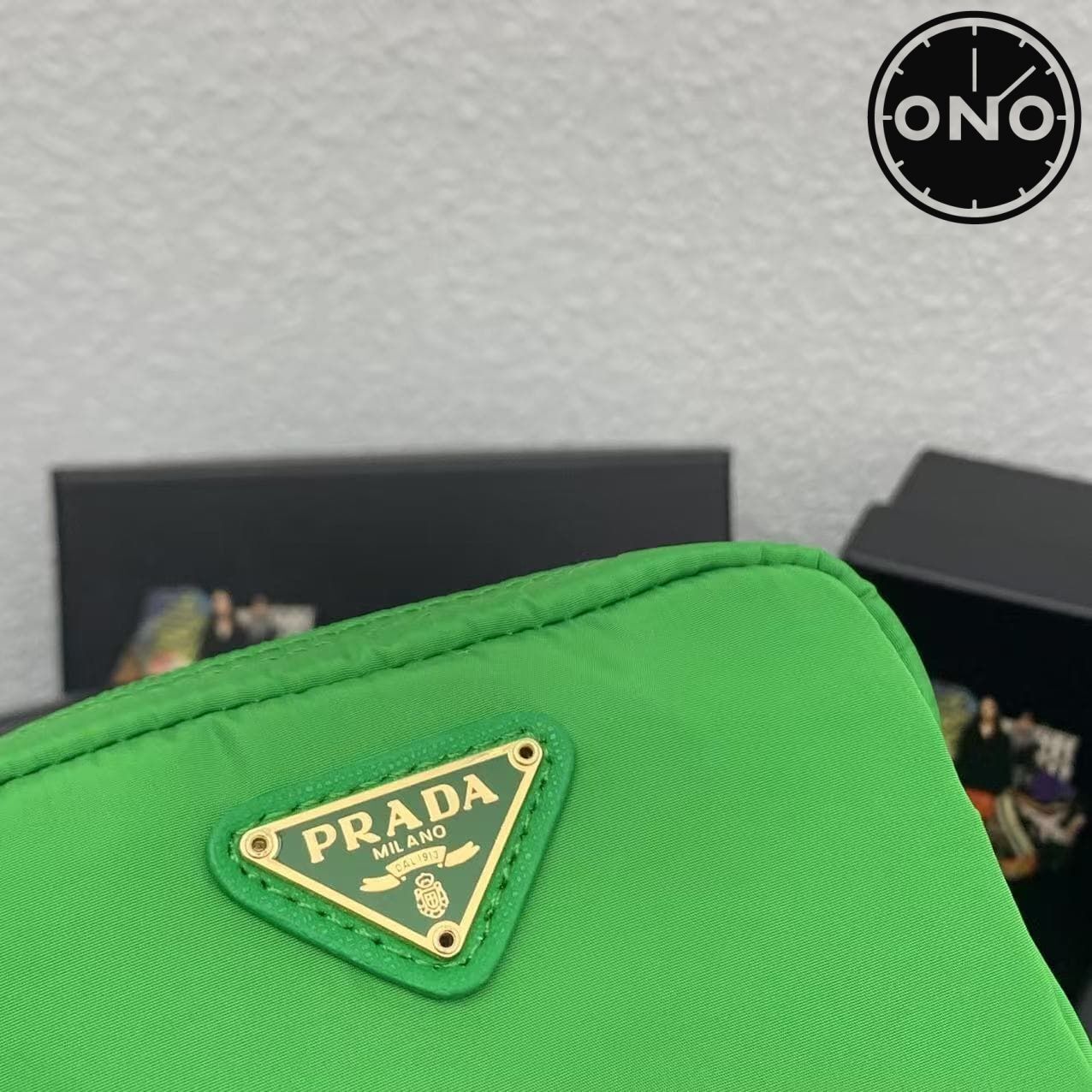 prada_wallet_18_4.jpg
