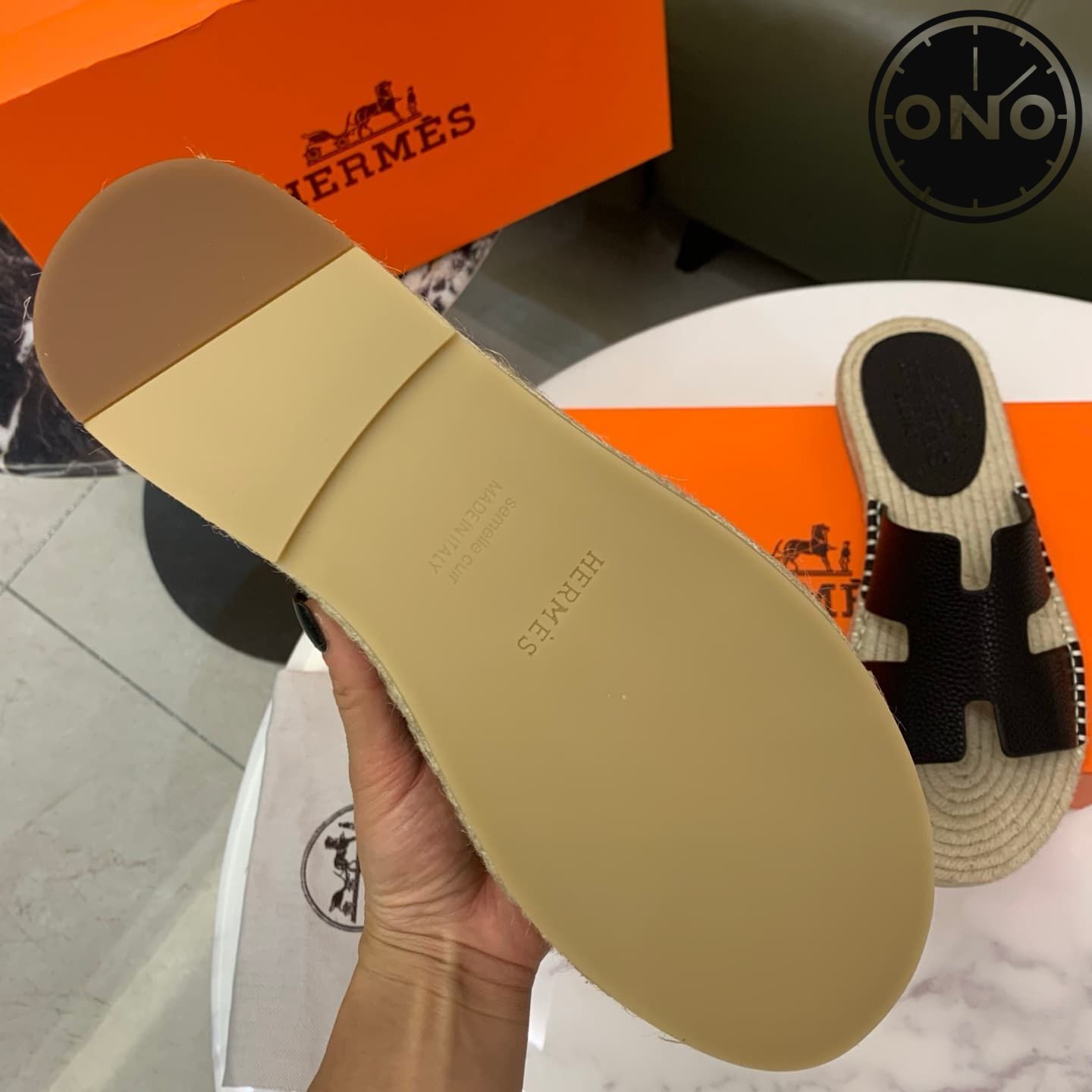 hermes-slippers_40_7.jpg