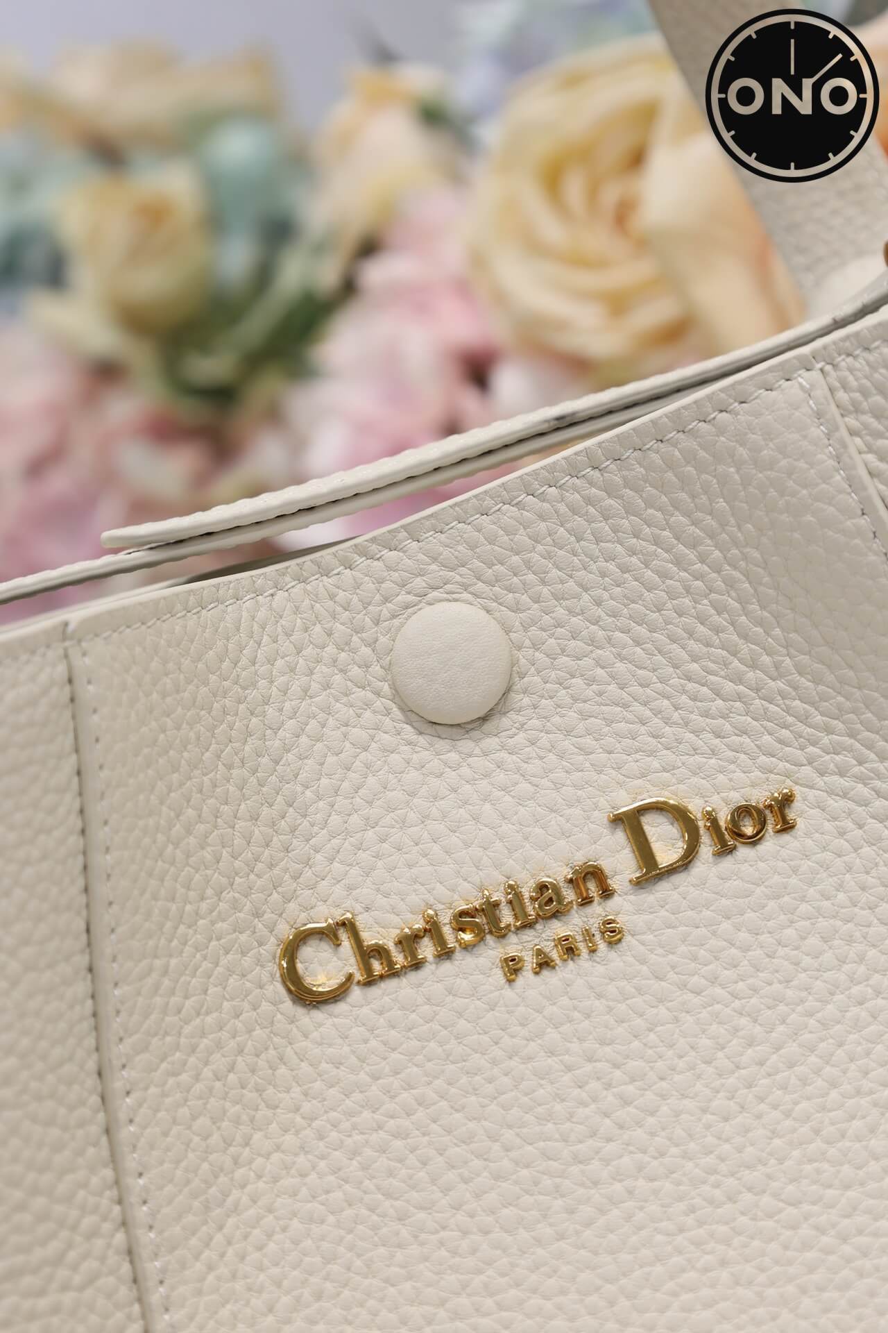 dior_women_1_3.jpg