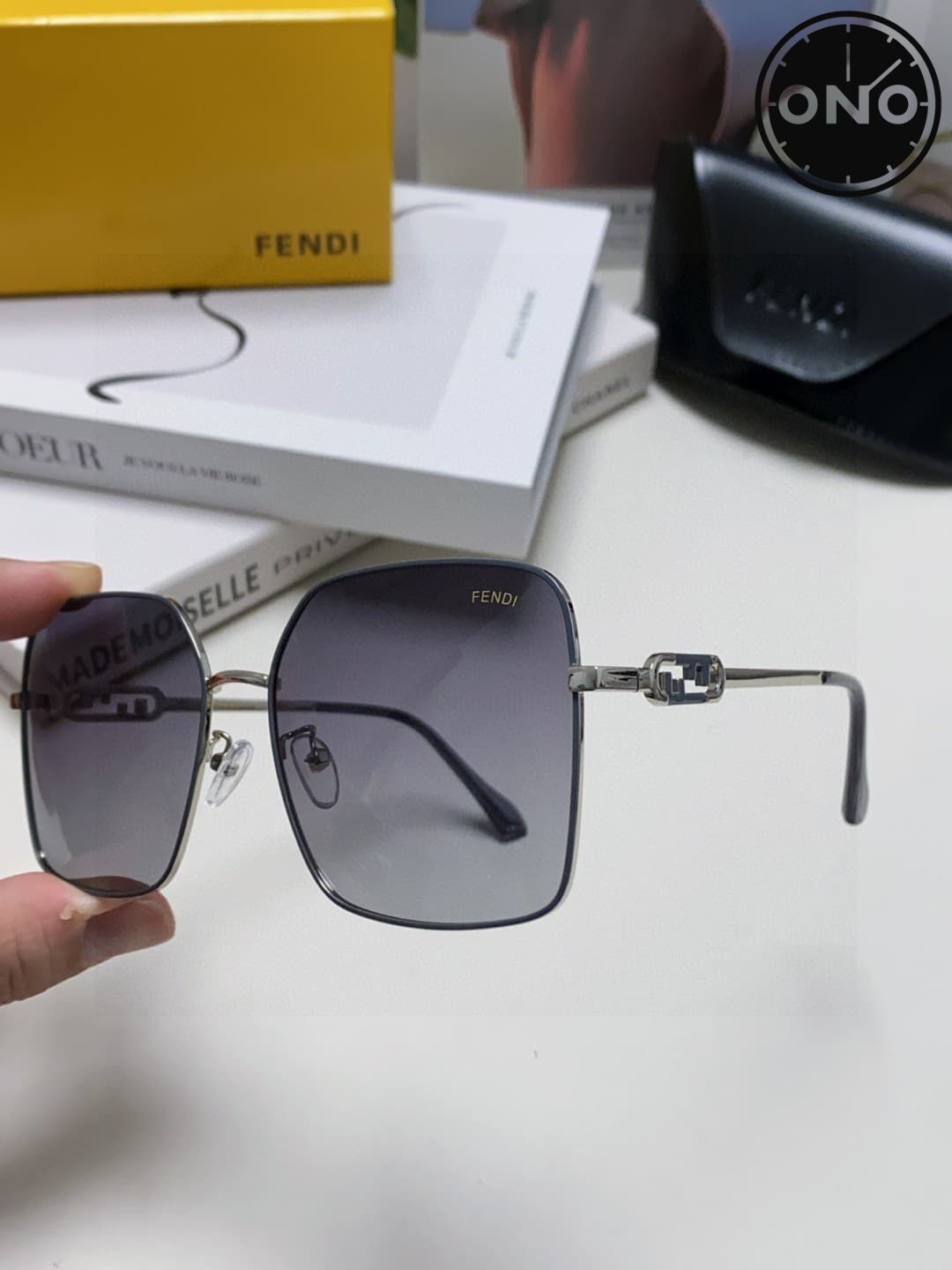 fendi-glasses_52_5.jpg