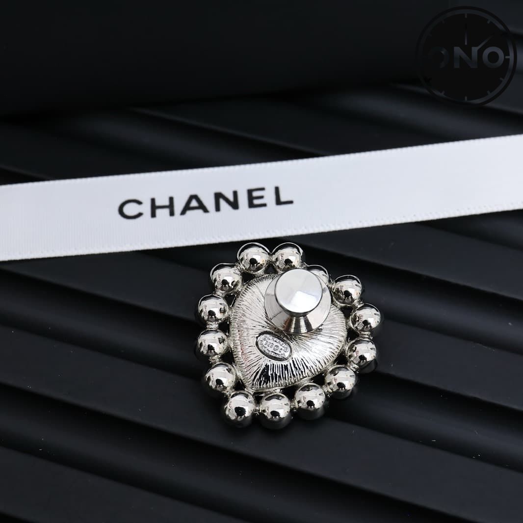 chanel-brooch_24_4.jpg