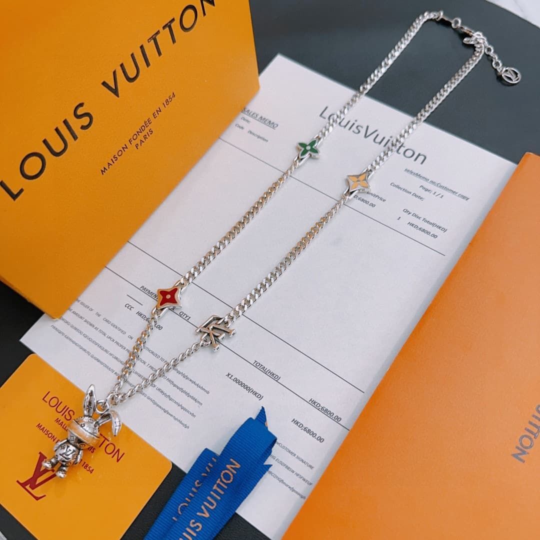 lv-necklace_18_1.jpg