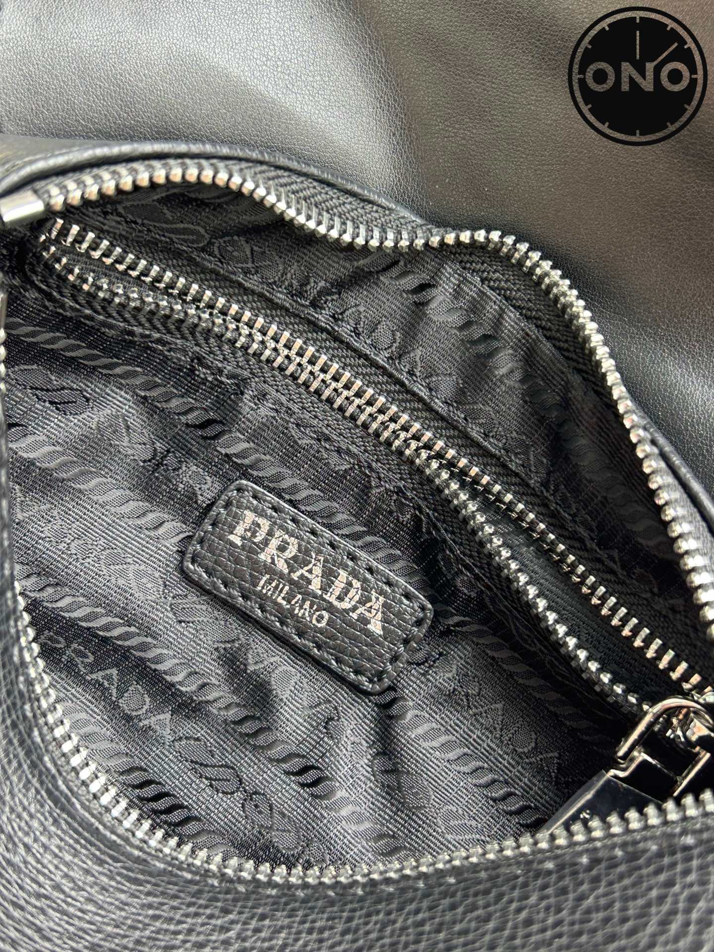 prada_women_94_7.jpg