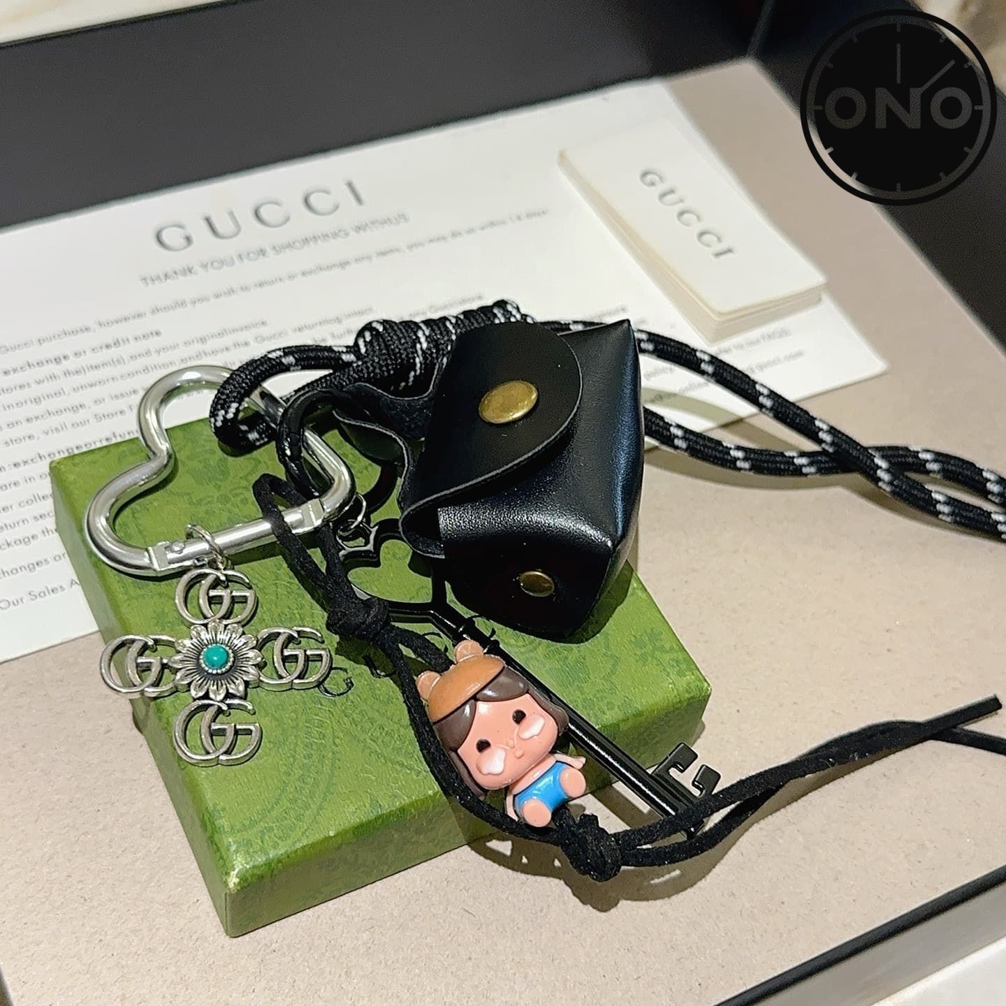 gucci-clasp_7_4.jpg
