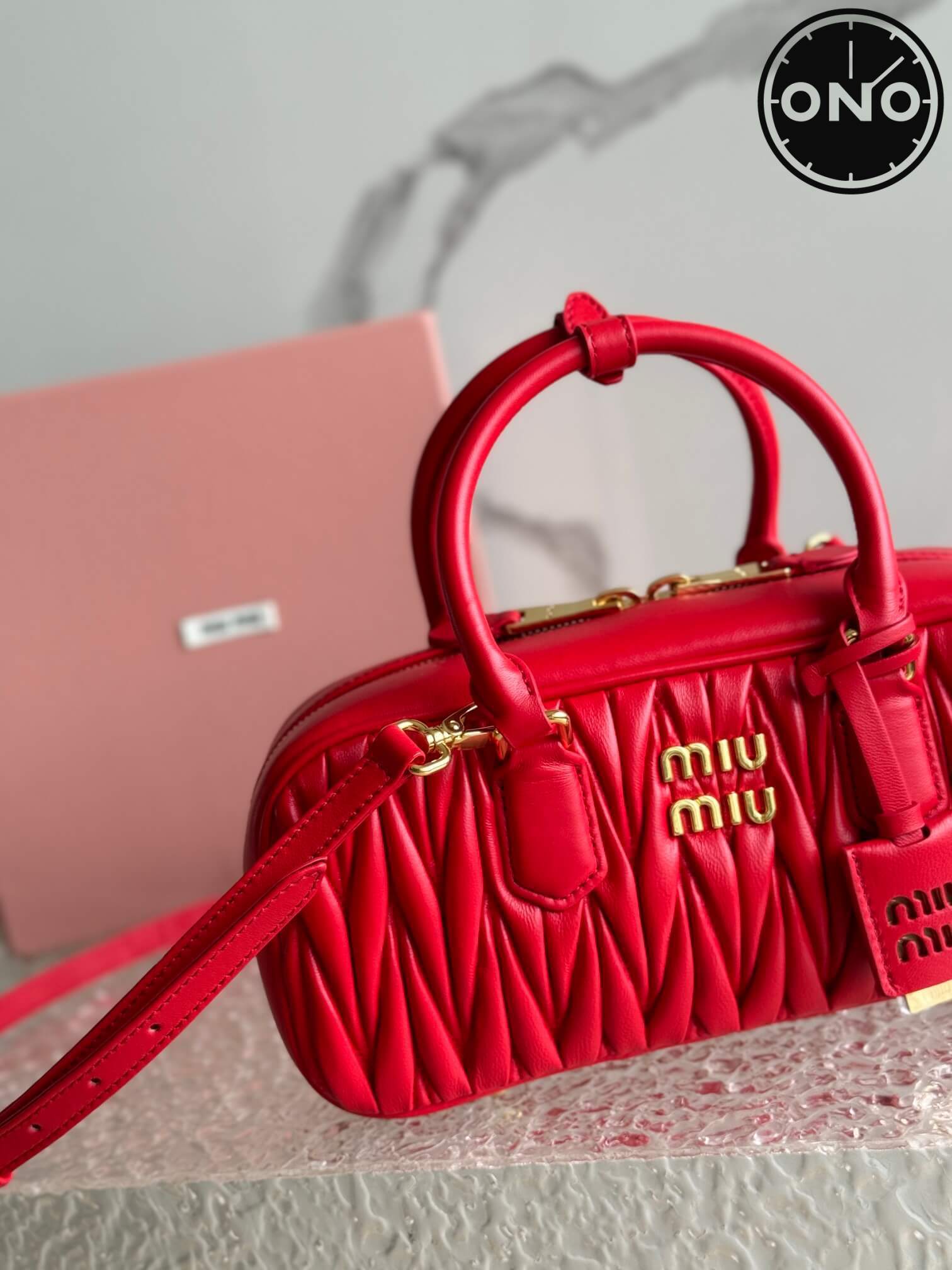 miumiu_women_53_3.jpg
