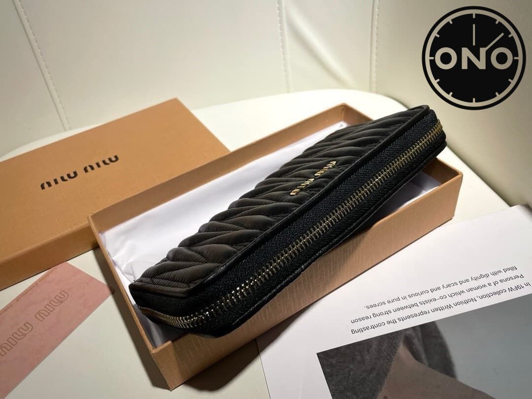 miumiu_wallet_12_5.jpg