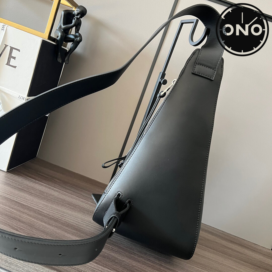 loewe_women_59_2.jpg