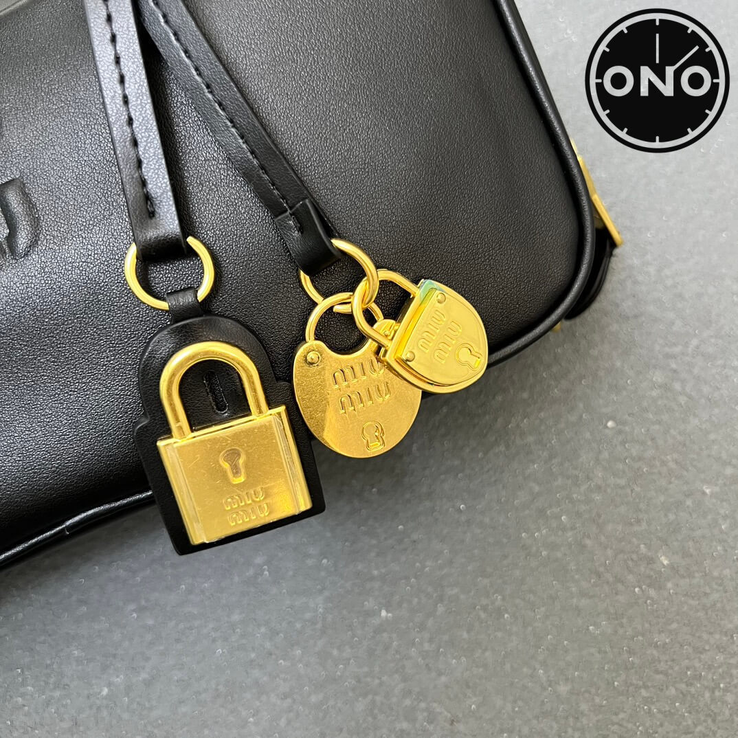 miumiu_women_135_3.jpg