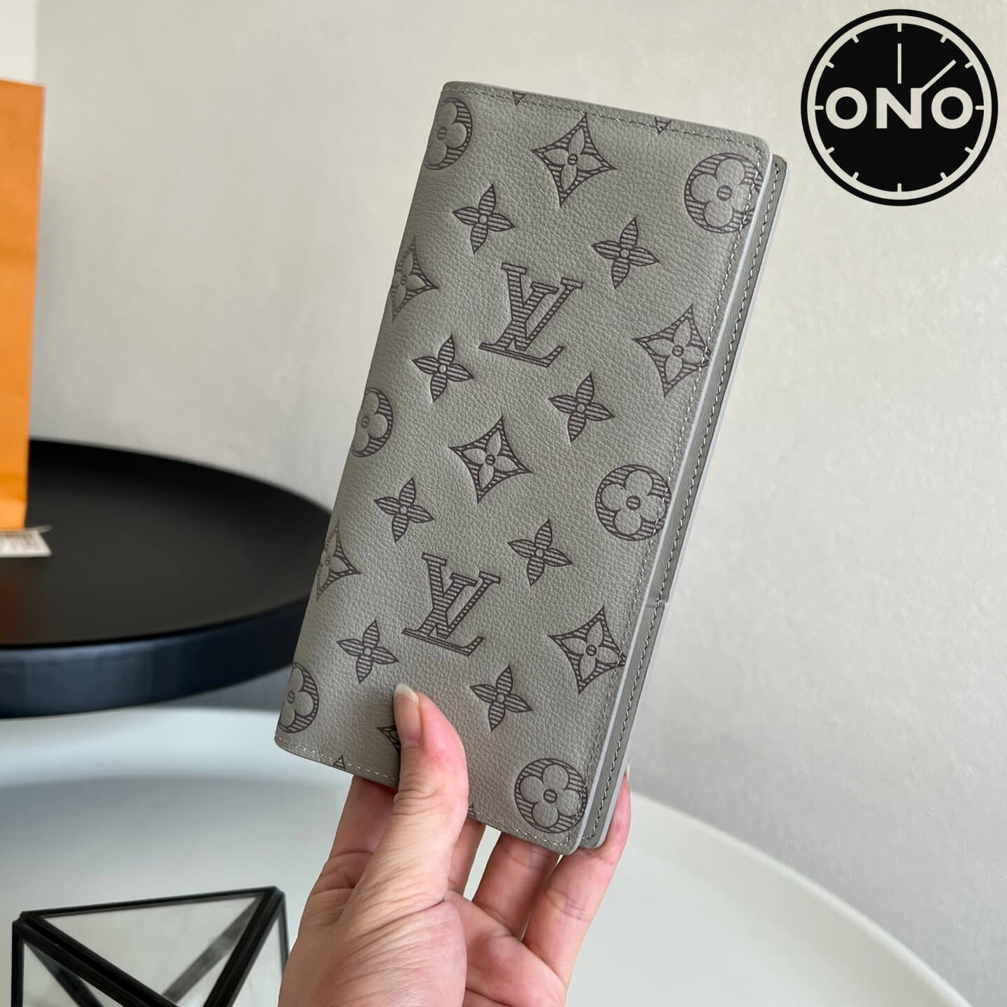 lv_wallet_23_3.jpg