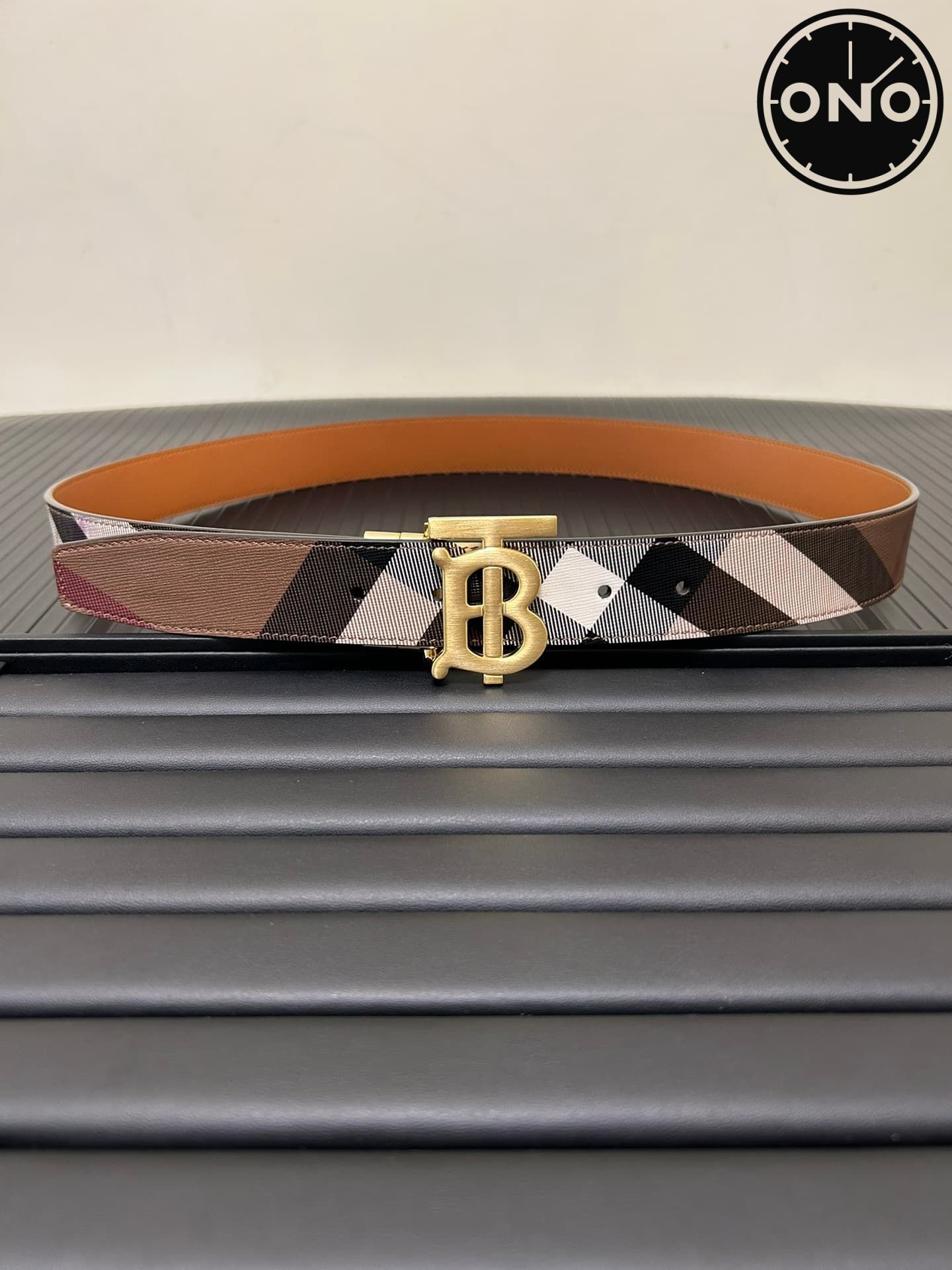 burberry_belt_52_5.jpg