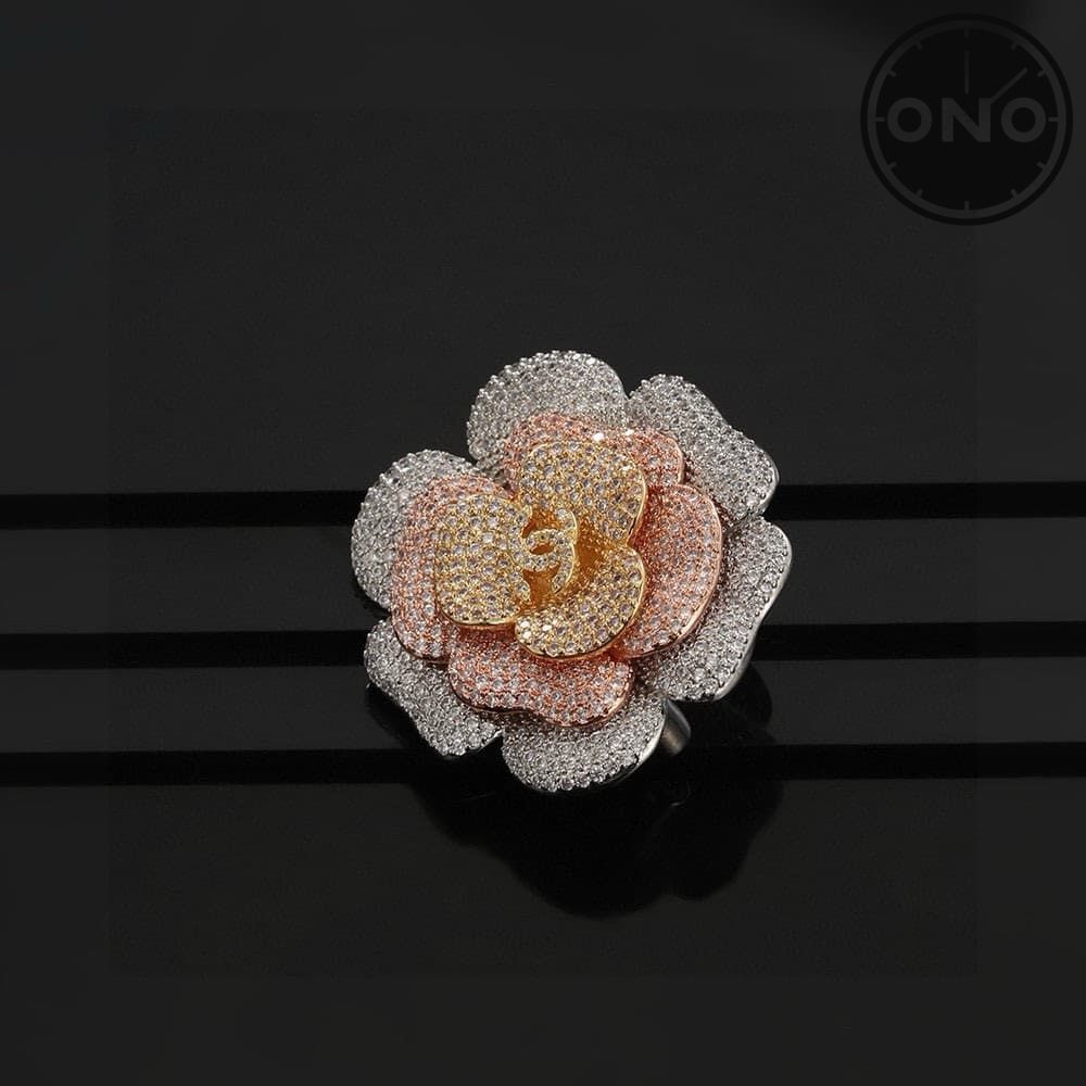 chanel-brooch_4_4.jpg