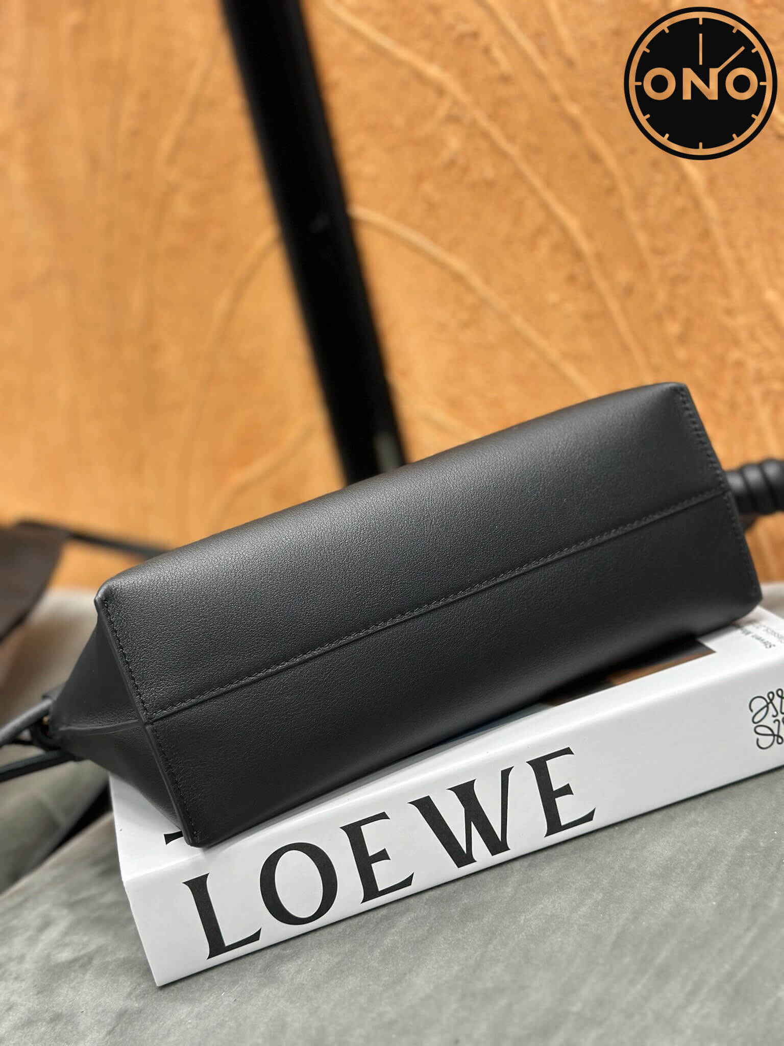 loewe_women_34_3.jpg
