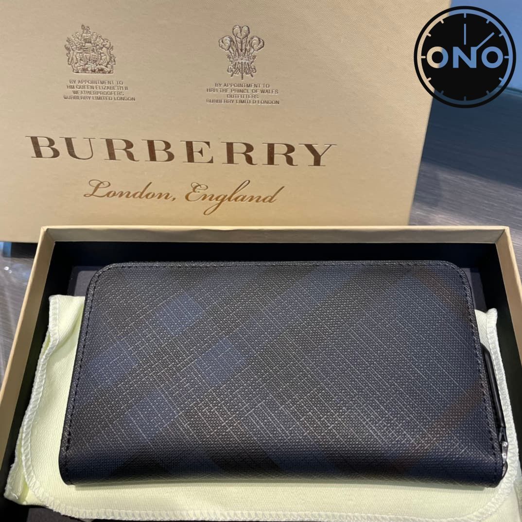burberry-wallet_11_1.jpg