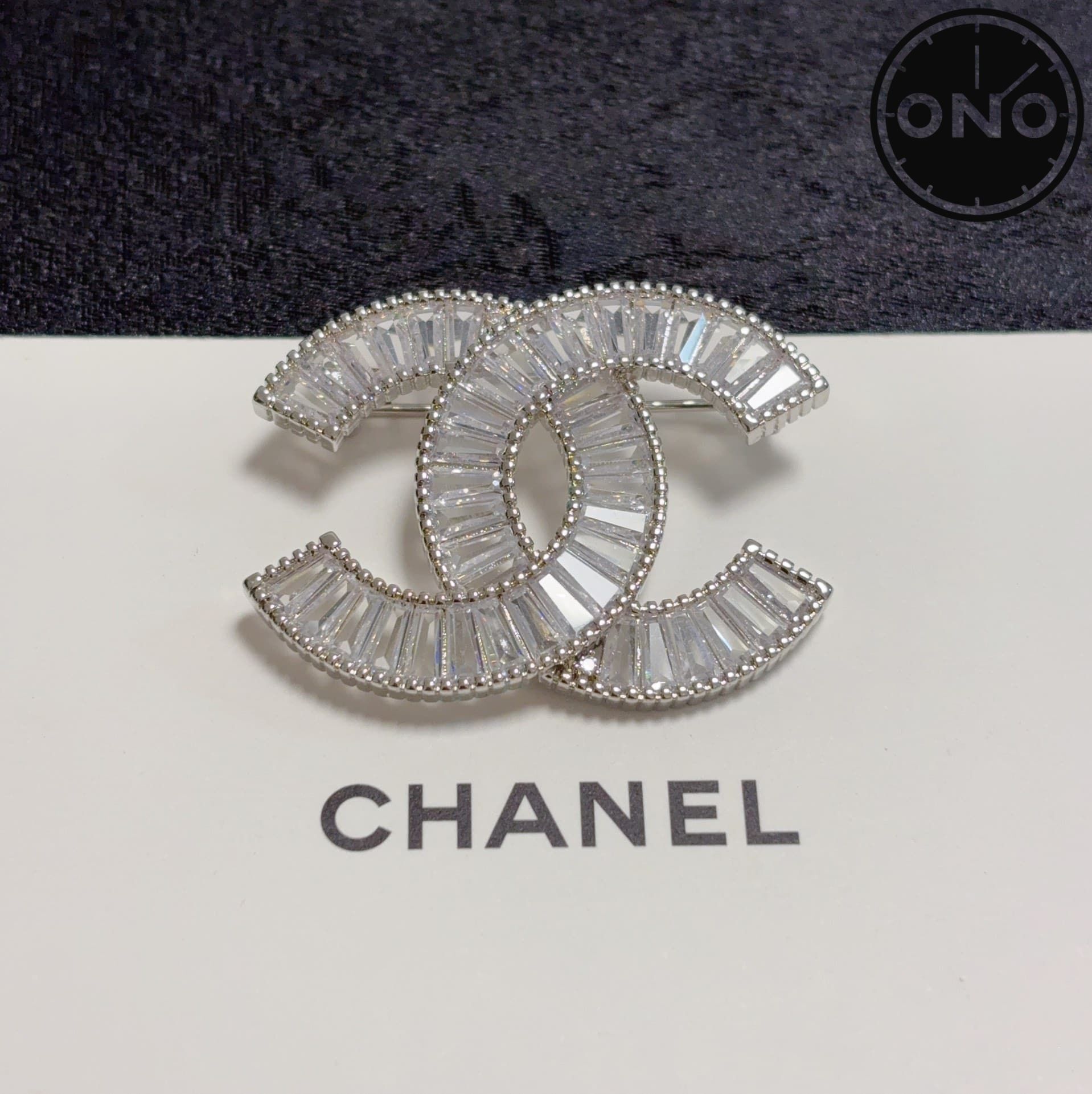 chanel-brooch_8_5.jpg