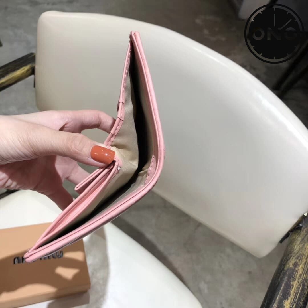 miumiu_wallet_15_7.jpg