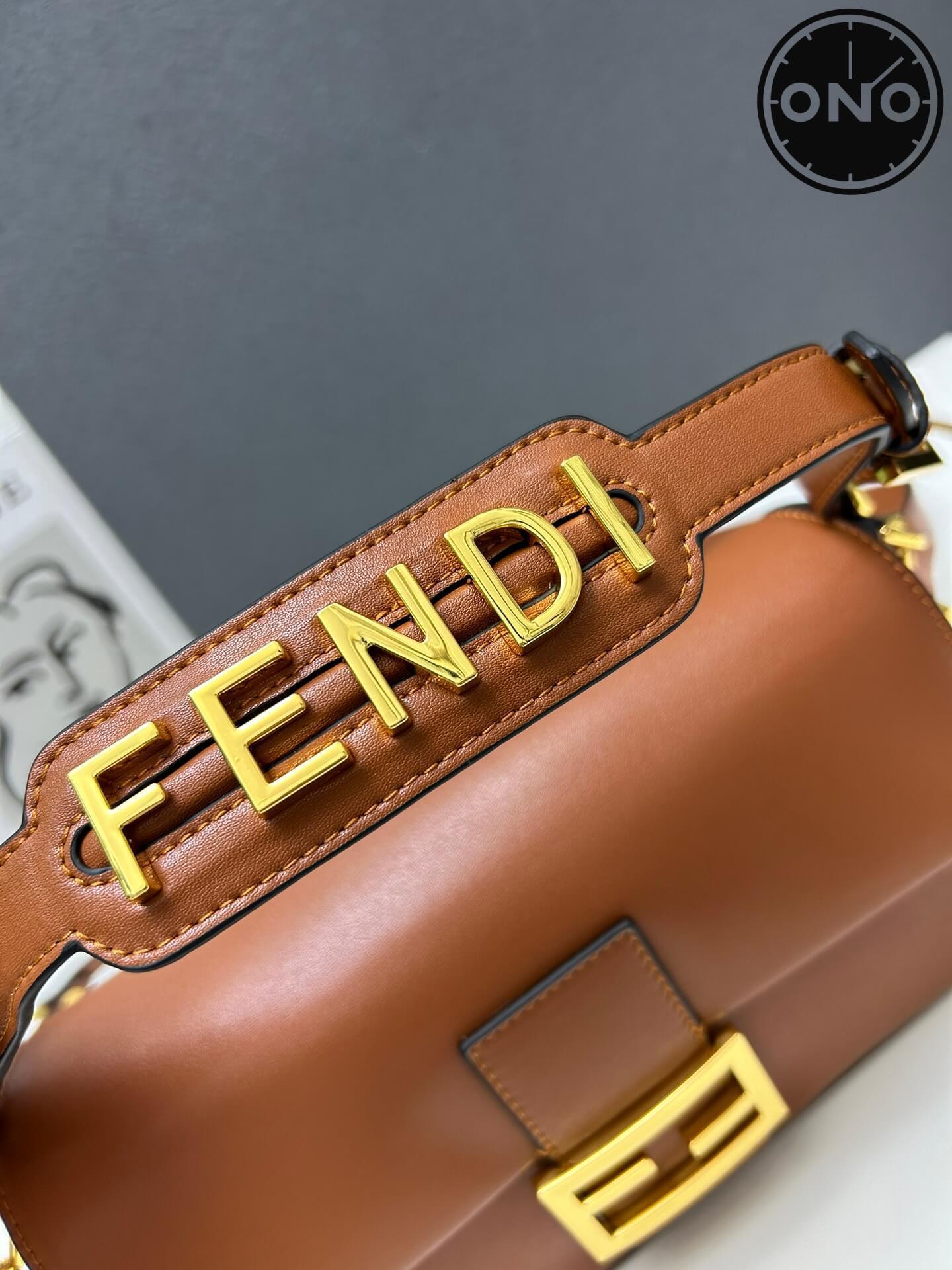 fendi_women_60_3.jpg