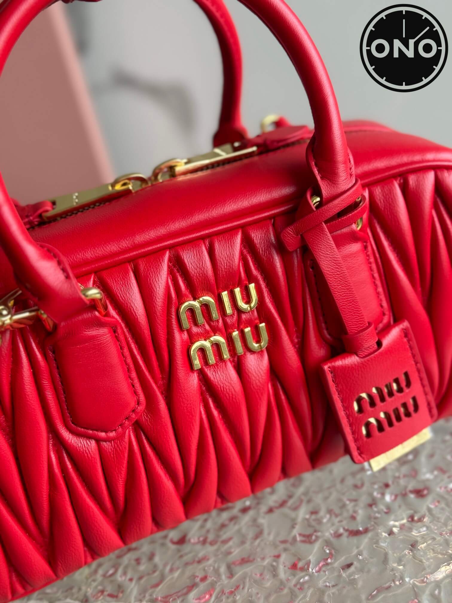 miumiu_women_53_4.jpg