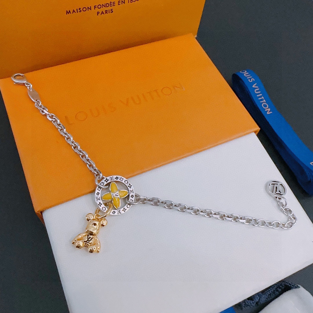 lv-bracelet_40_5.jpg
