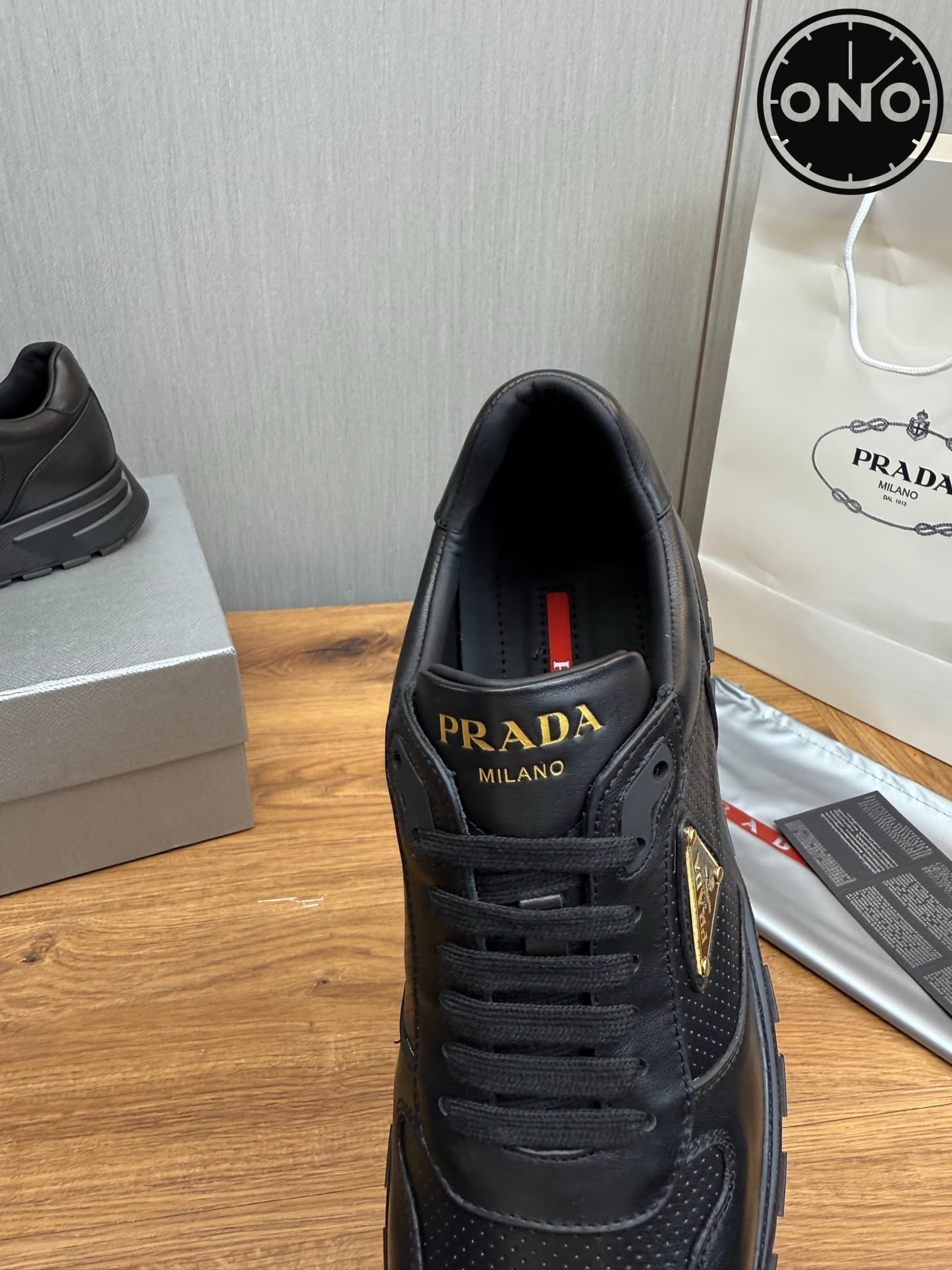 prada-sports-shoes_30_8.jpg