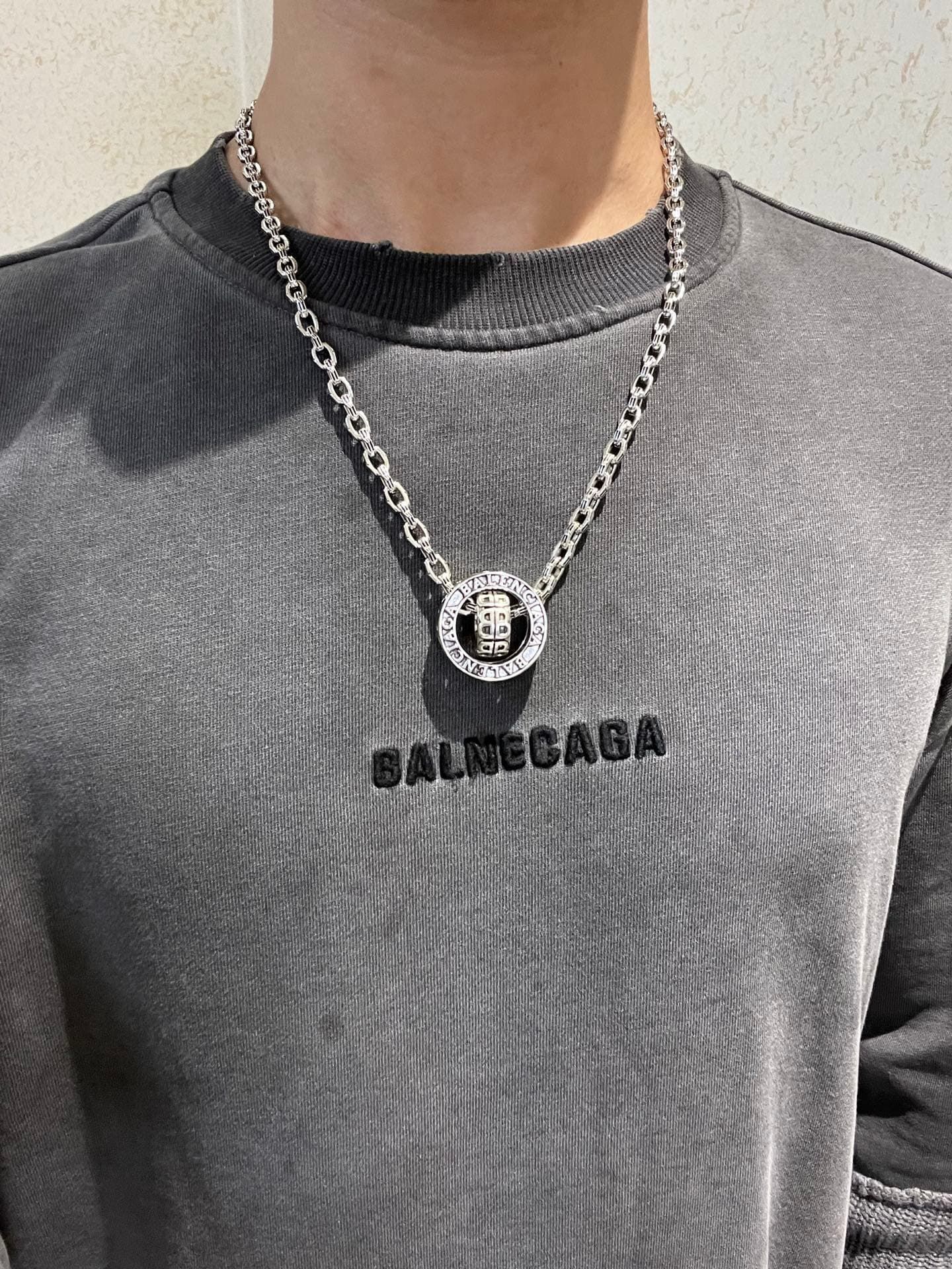 balenciaga-necklace_49_3.jpg
