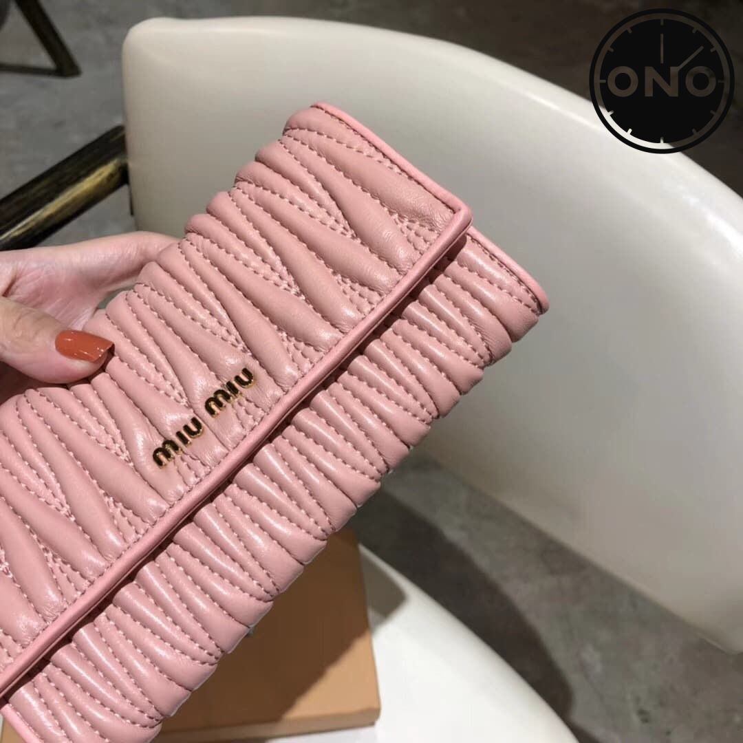 miumiu_wallet_13_3.jpg