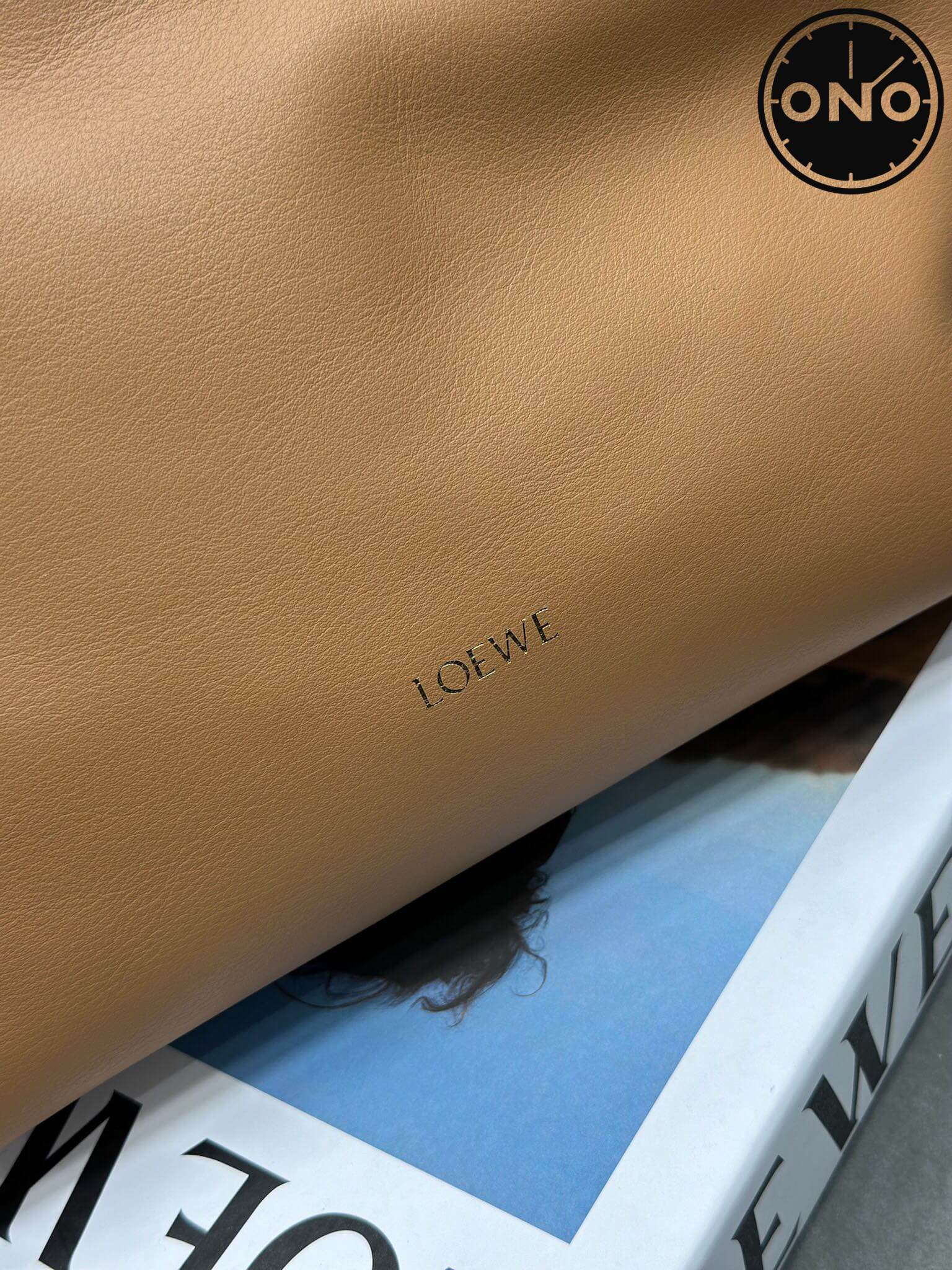 loewe_women_35_5.jpg