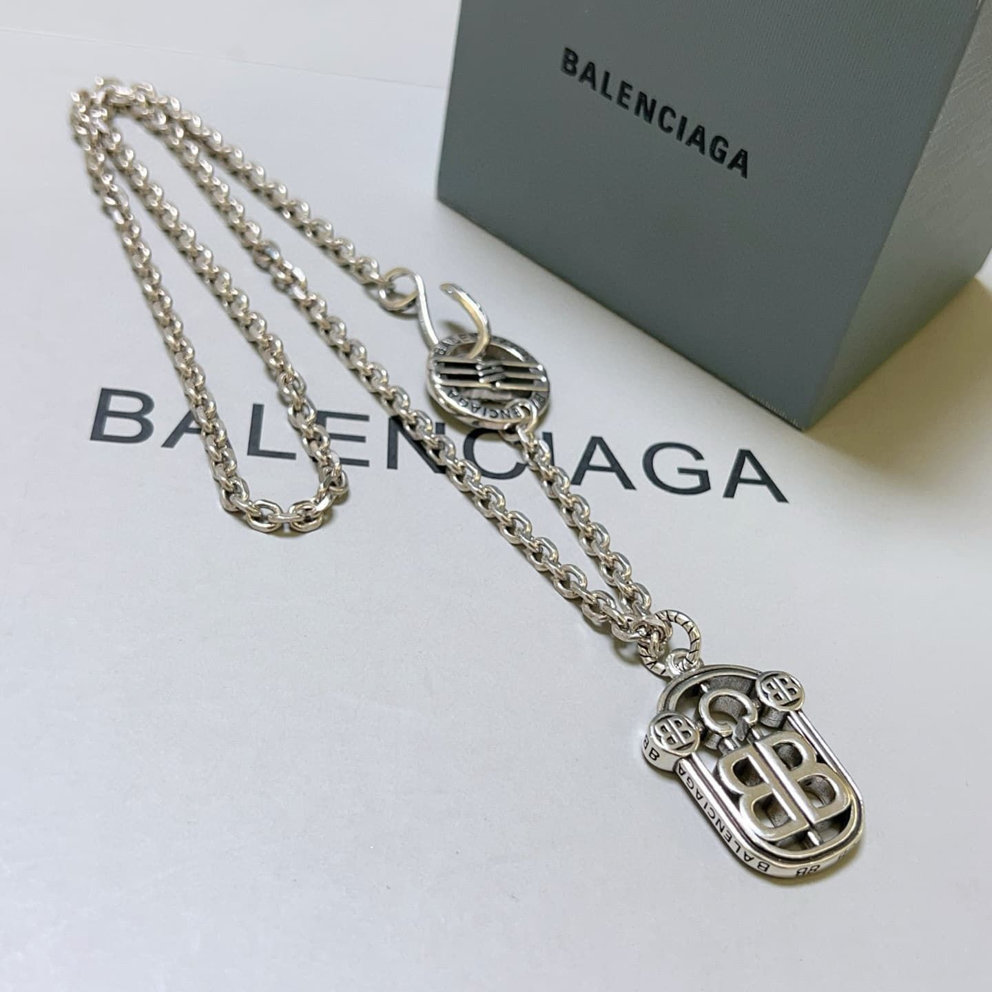 balenciaga-necklace_44_7.jpg