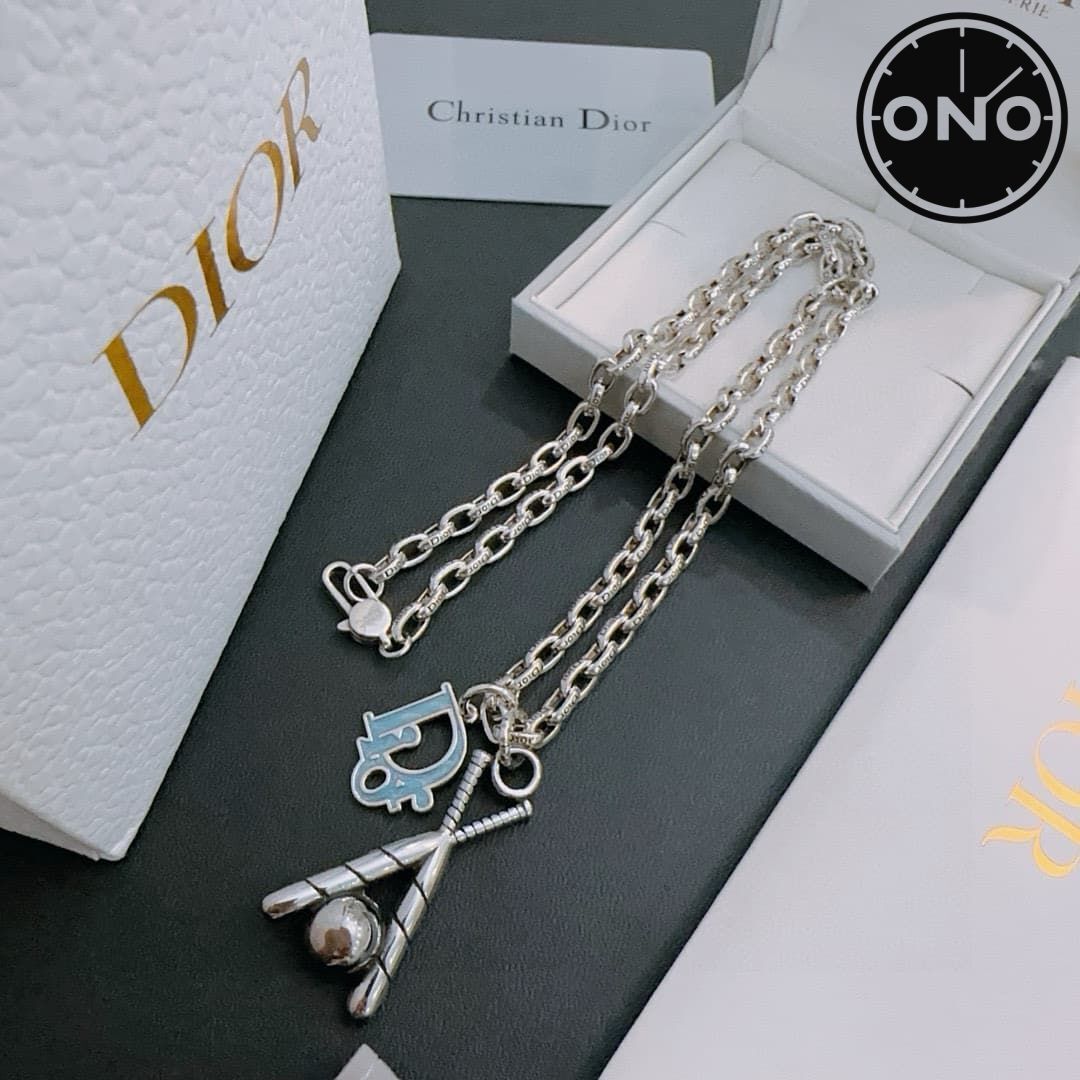 dior-necklace_16_1.jpg