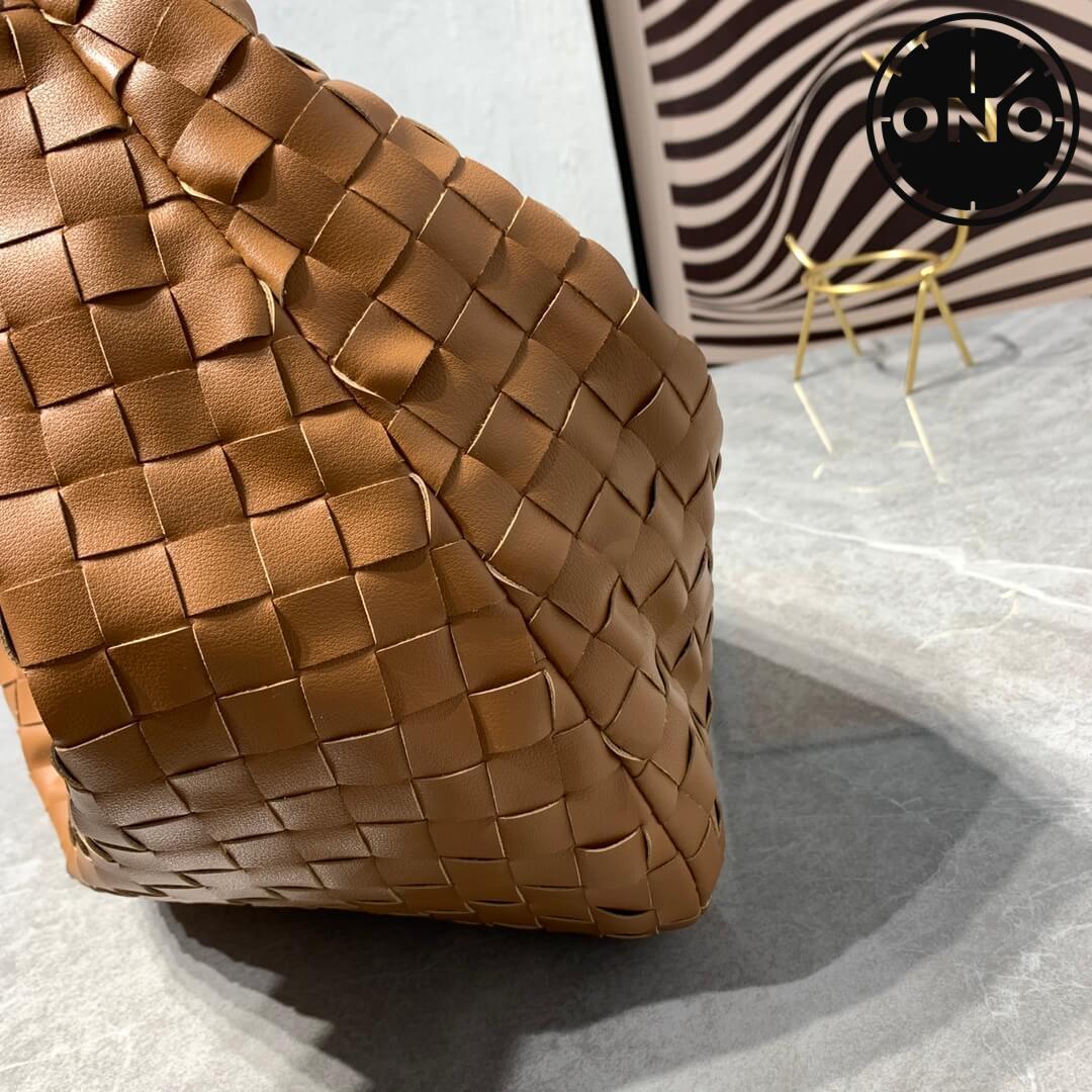 bottega_veneta_women_55_5.jpg