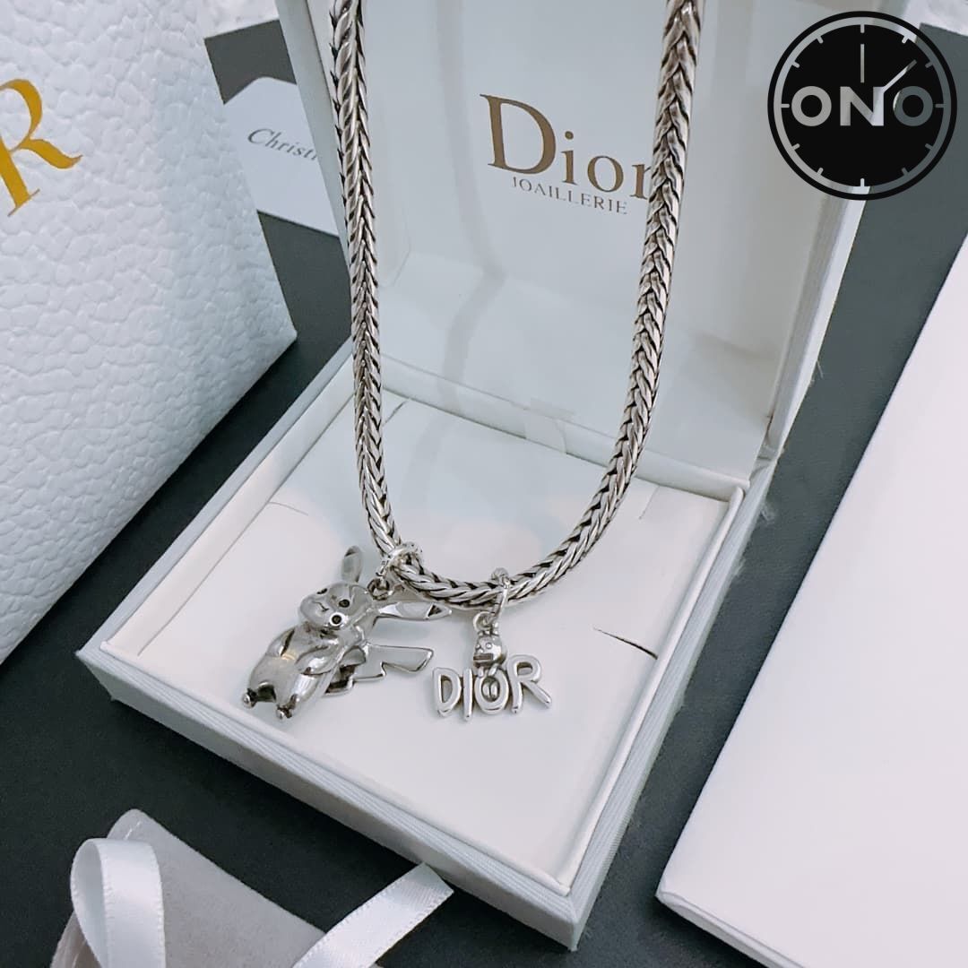 dior-necklace_100_5.jpg