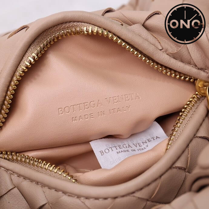 bottega_veneta_women_77_8.jpg