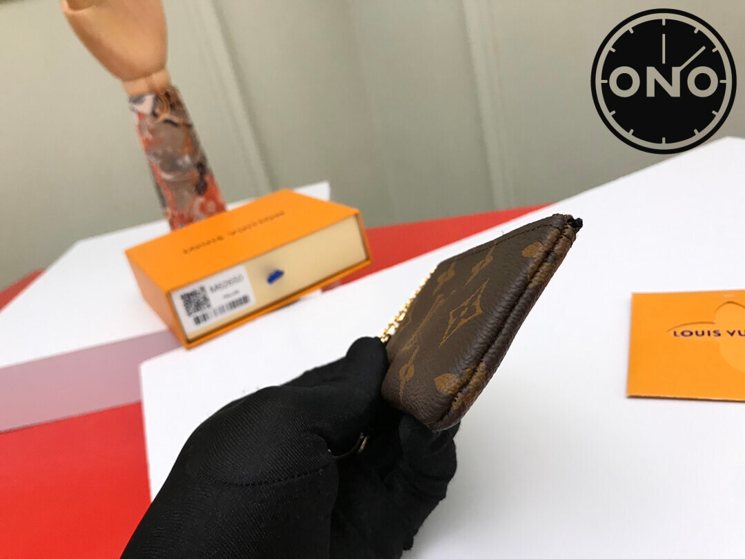 lv_wallet_47_3.jpg
