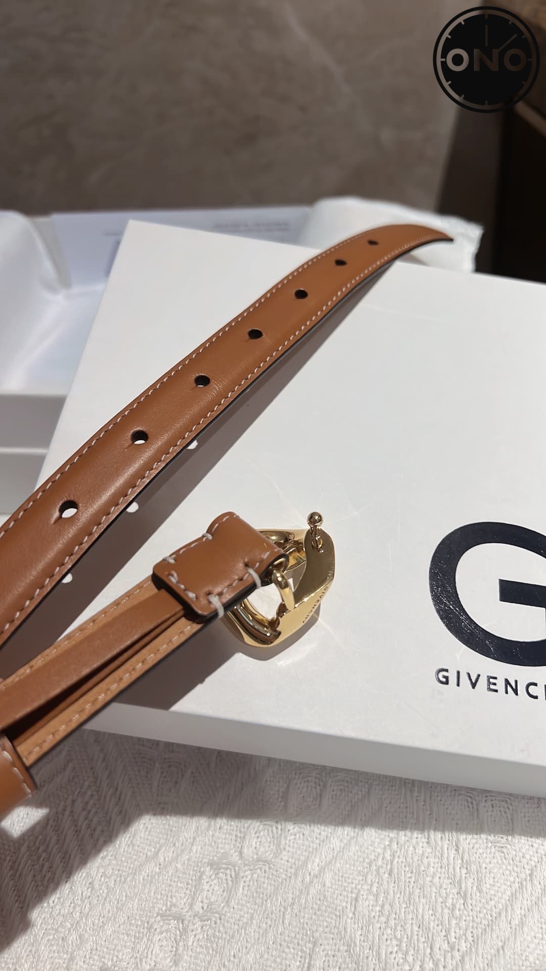 givenchy_belt_93_6.jpg