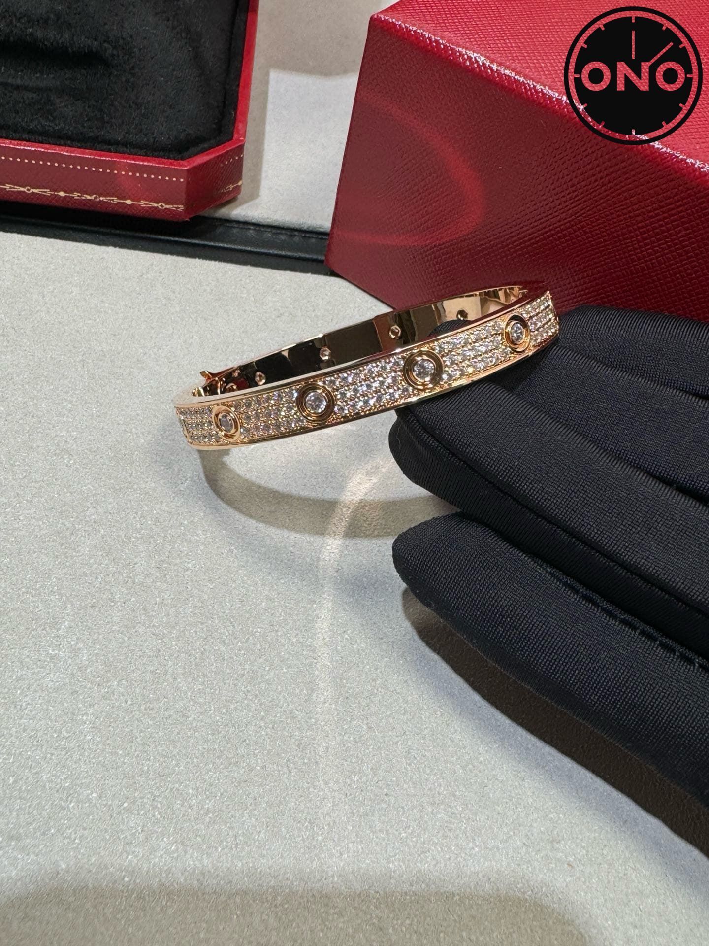 cartier-bracelet_56_7.jpg