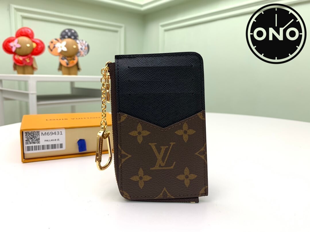 lv_wallet_30_8.jpg