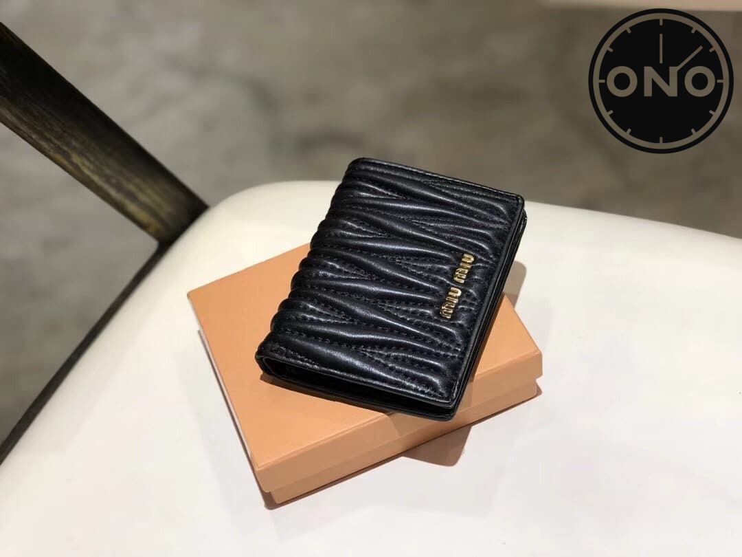 miumiu_wallet_16_1.jpg