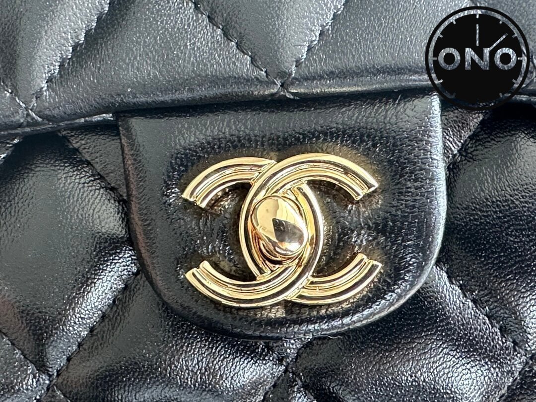 chanel_women_63_3.jpg