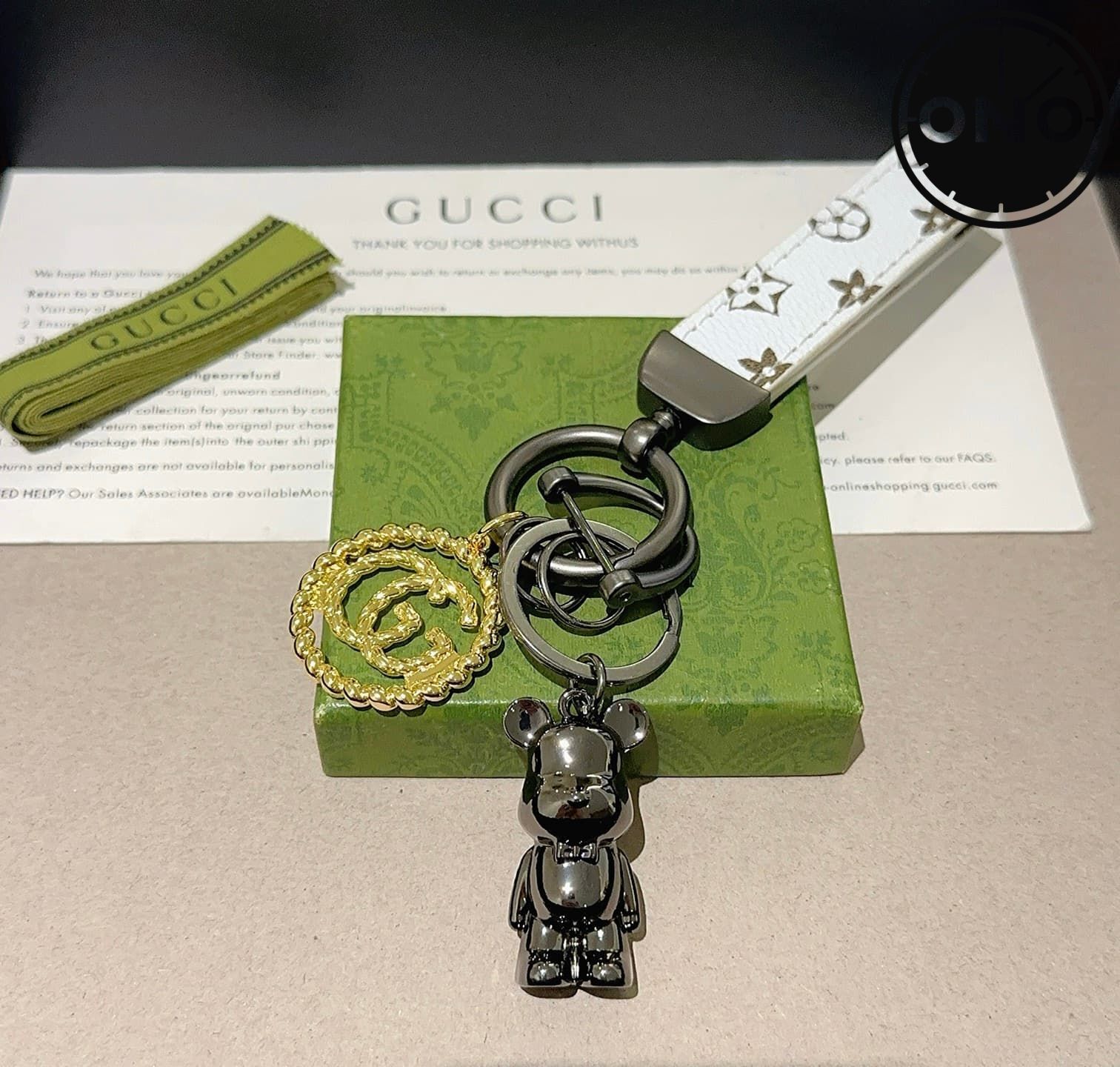 gucci-clasp_12_1.jpg