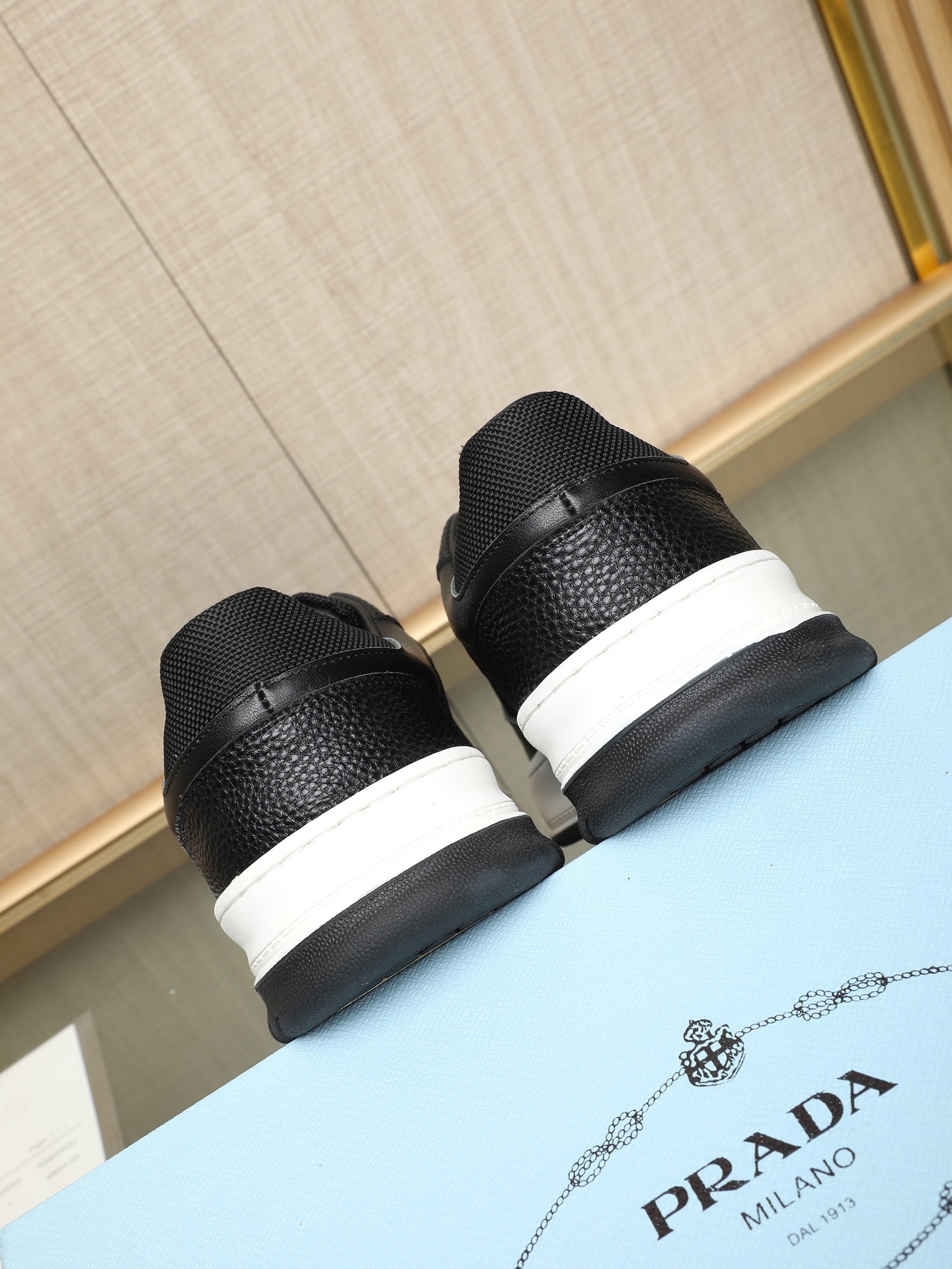 prada-casual-shoes_21_4.jpg