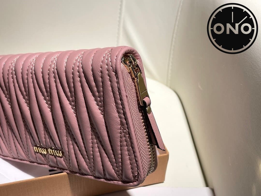 miumiu_wallet_11_7.jpg