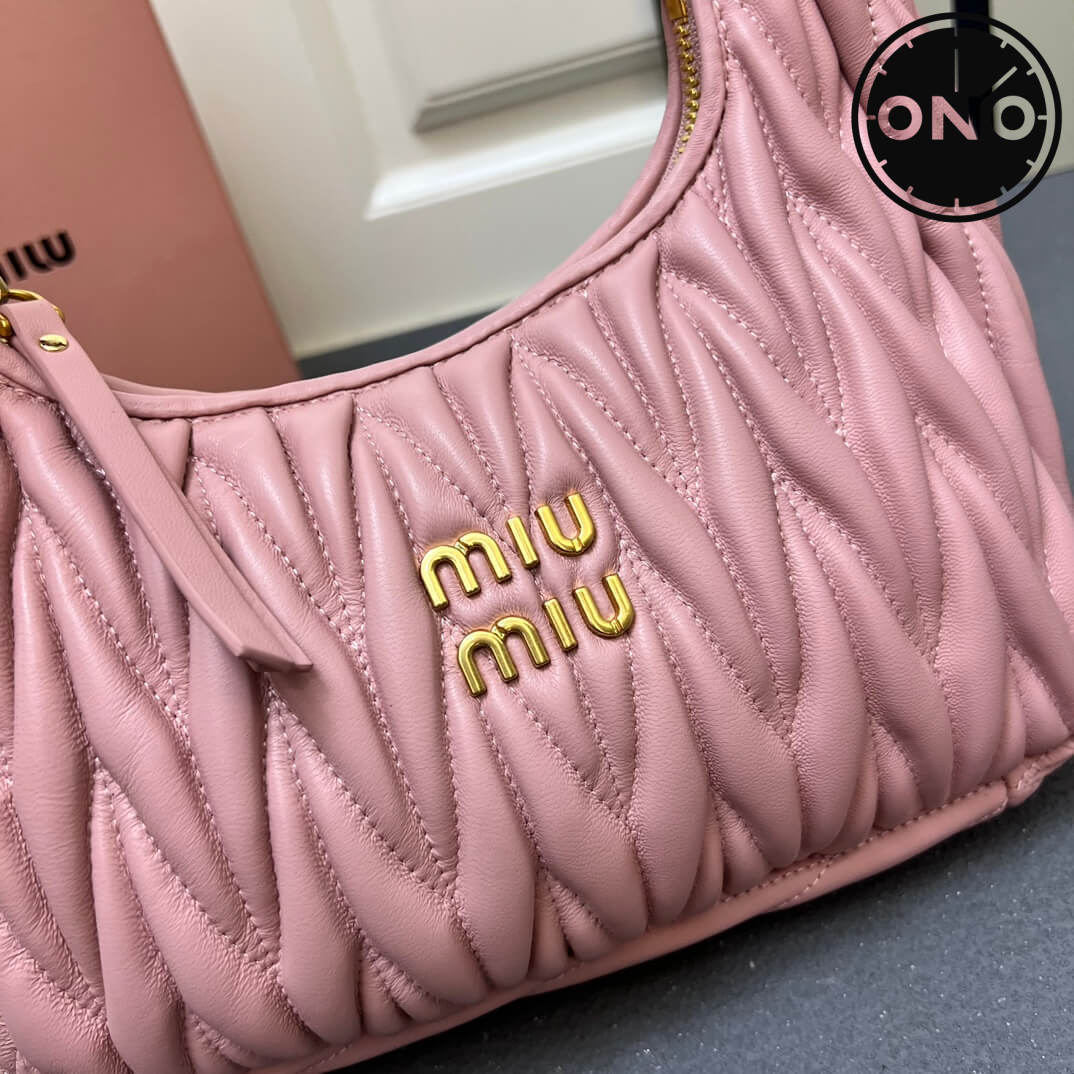 miumiu_women_72_4.jpg
