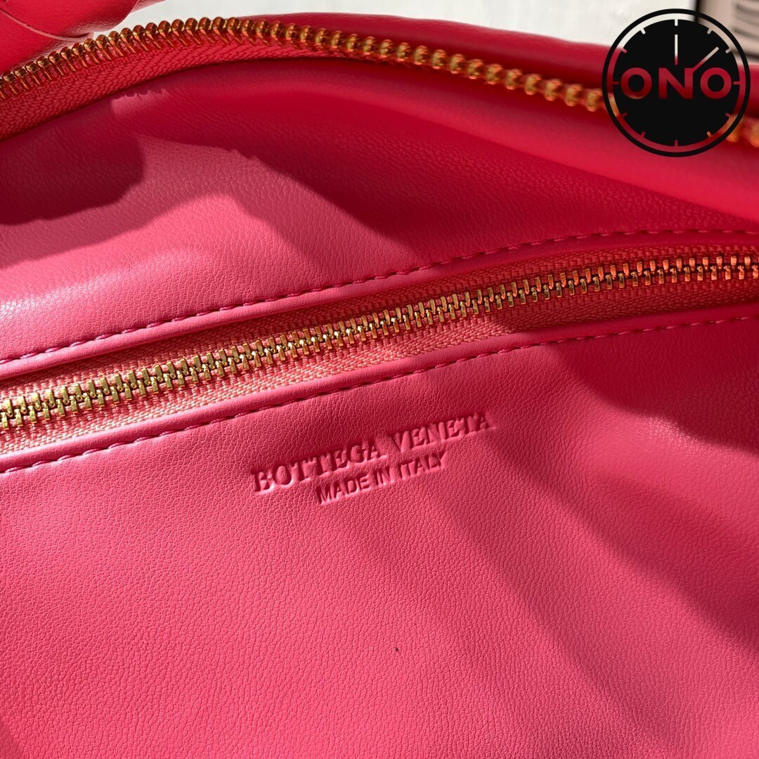 bottega_veneta_women_56_8.jpg