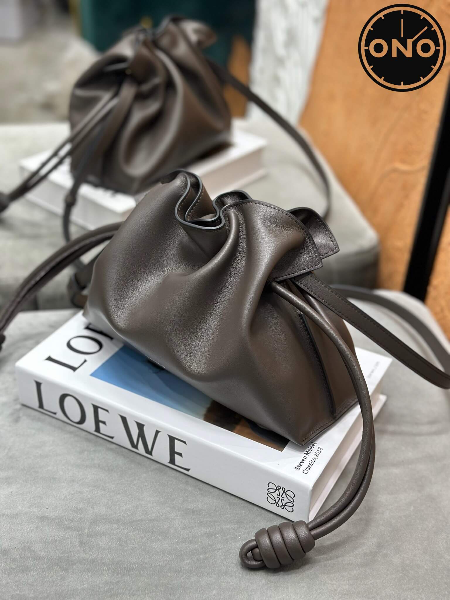 loewe_women_37_1.jpg