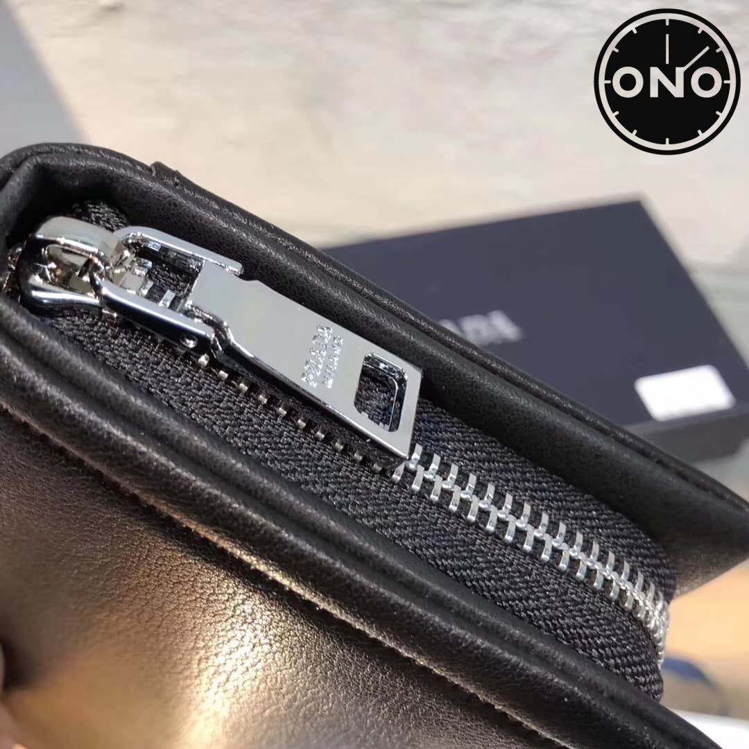 prada_wallet_25_2.jpg