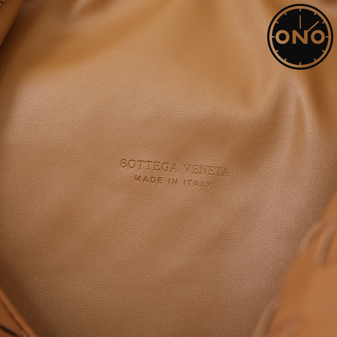 bottega_veneta_women_130_7.jpg