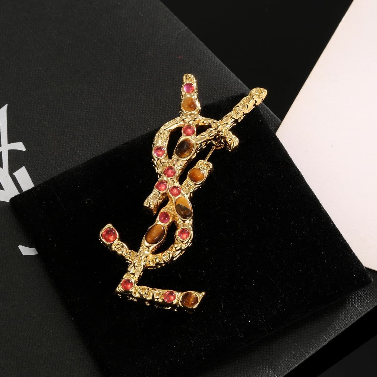 ysl-brooch_3_1.jpg