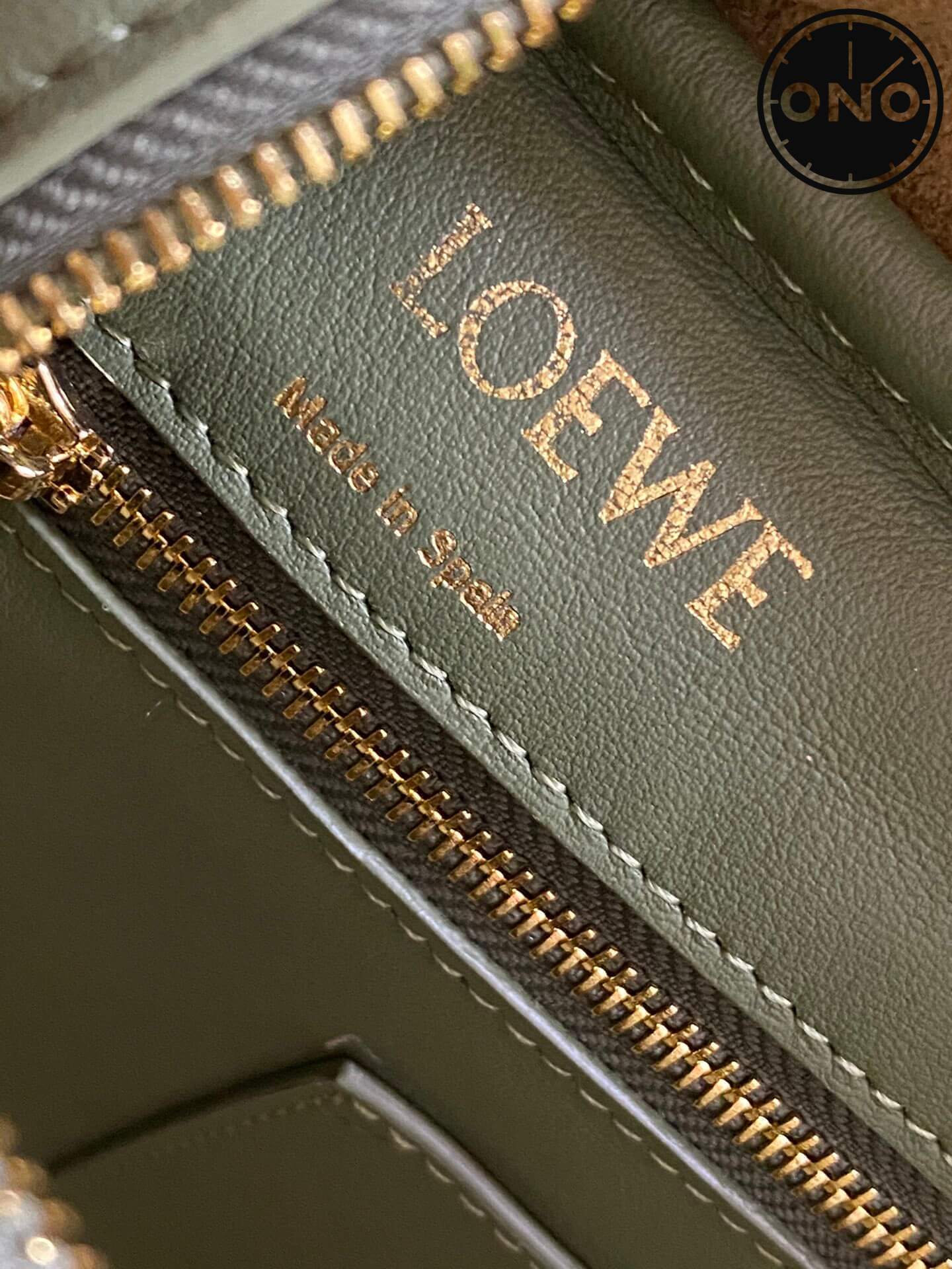 loewe_women_32_6.jpg