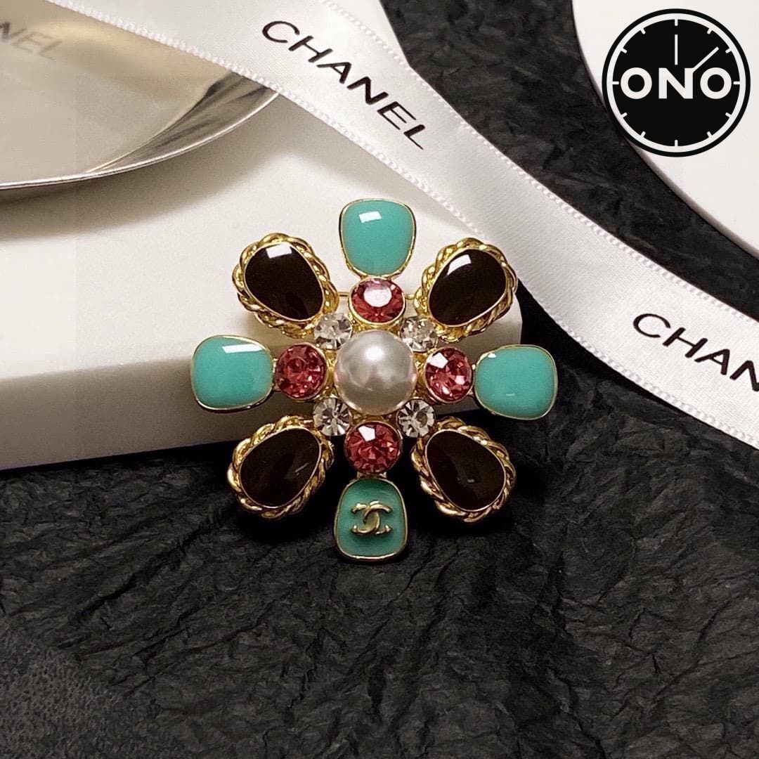 chanel-brooch_1_6.jpg